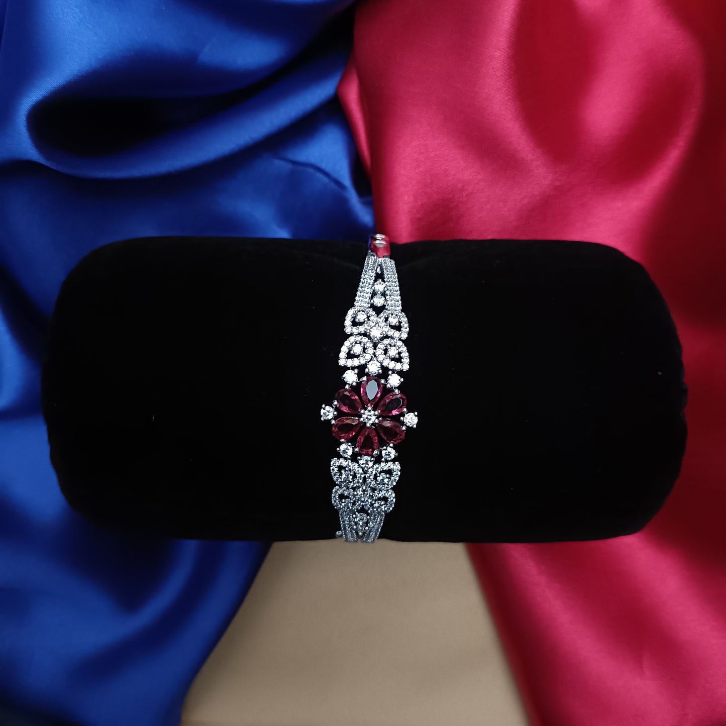 Beautiful Silver Bracelet In Red Stone