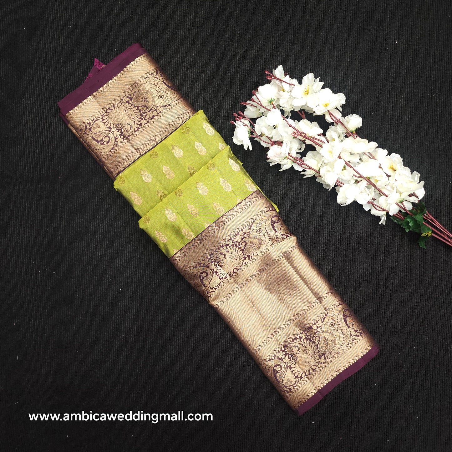 Kanchi Pattu Handloom Butta Light Weight Saree