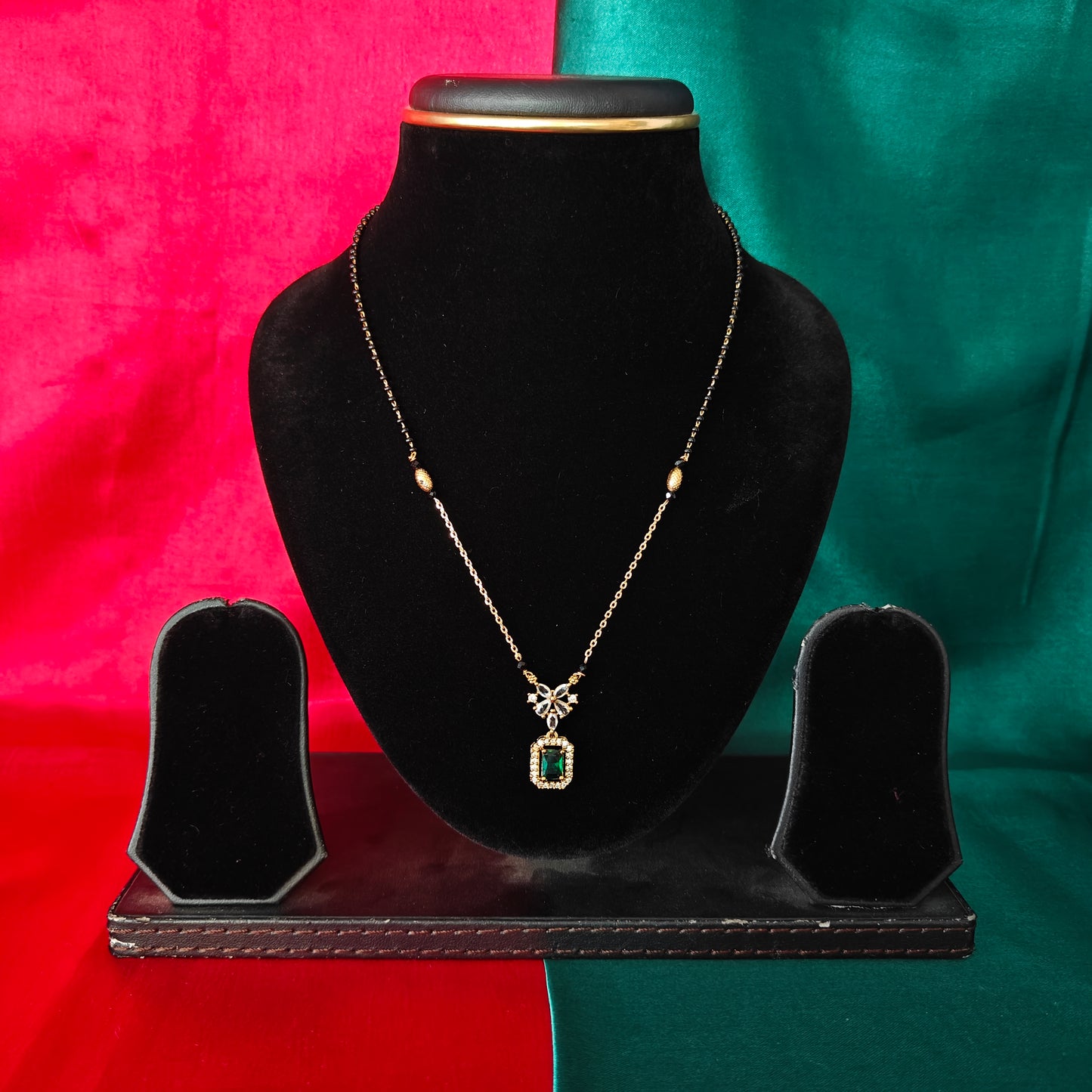 Beautiful Simple Black Beads Short In Green Stone