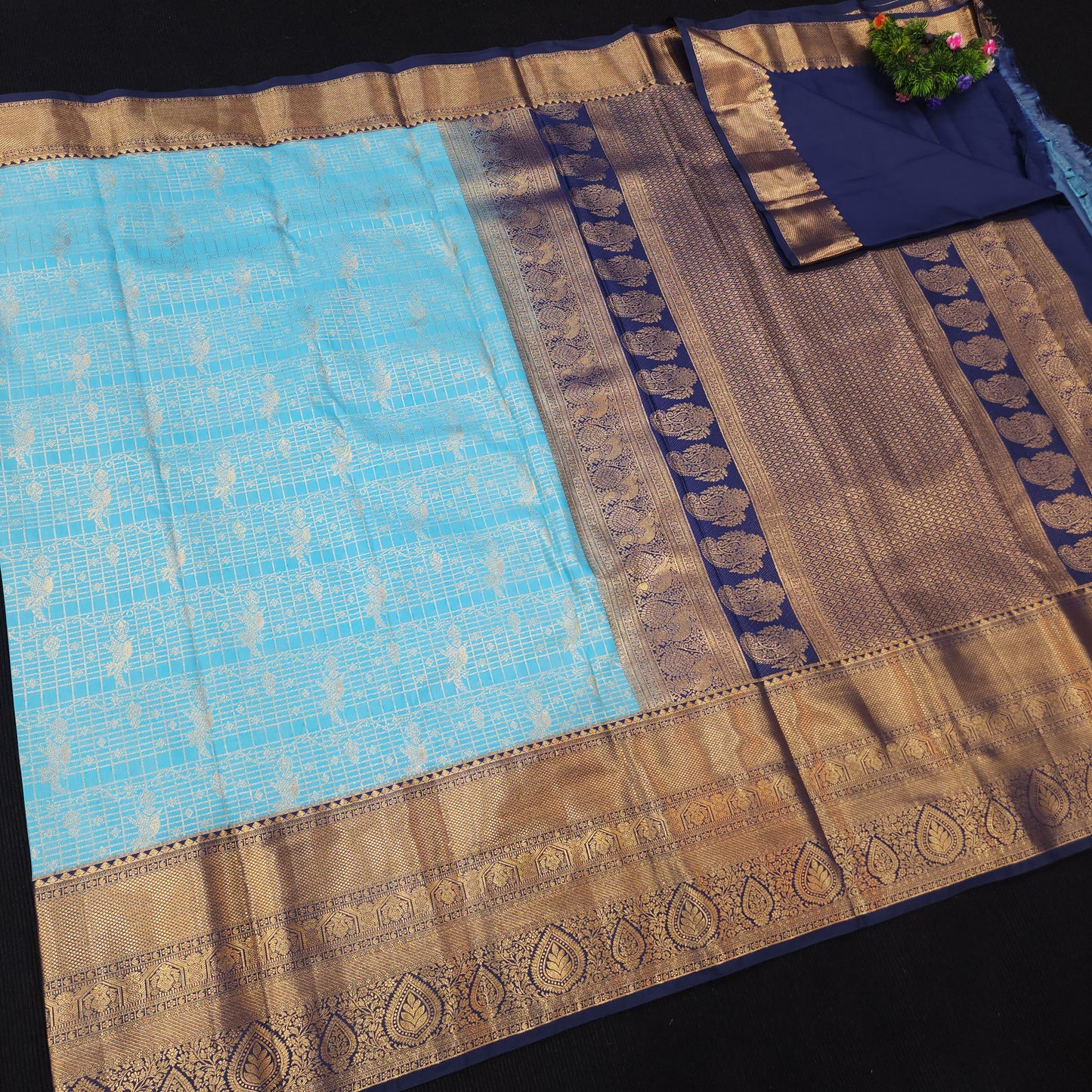 Resham Mix Kanchi Pattu Checks Sarees