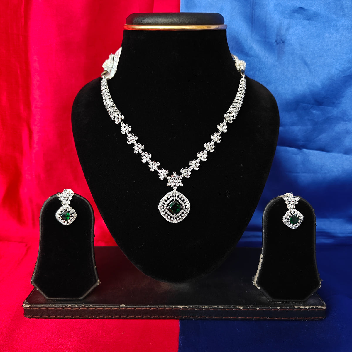Elegant AD Short Necklace In Green Coloured Stone