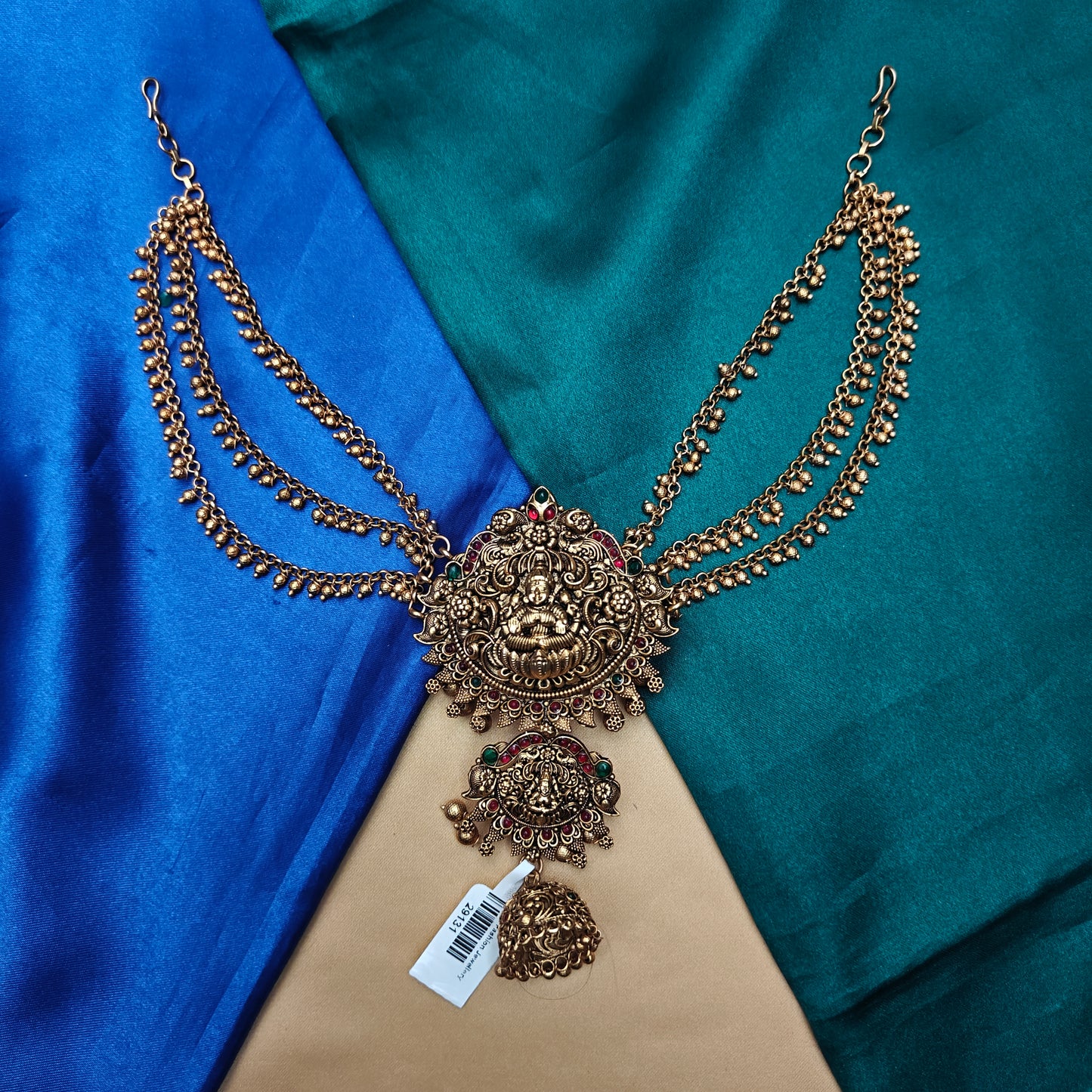 Beautiful Nakshi Short Jada With Side Matil