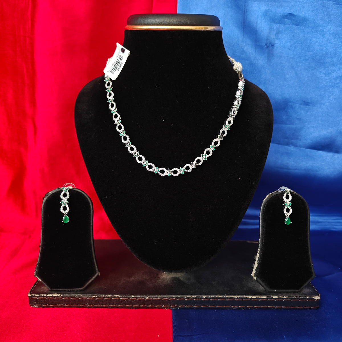Elegant AD Short Necklace In Green Coloured Stone