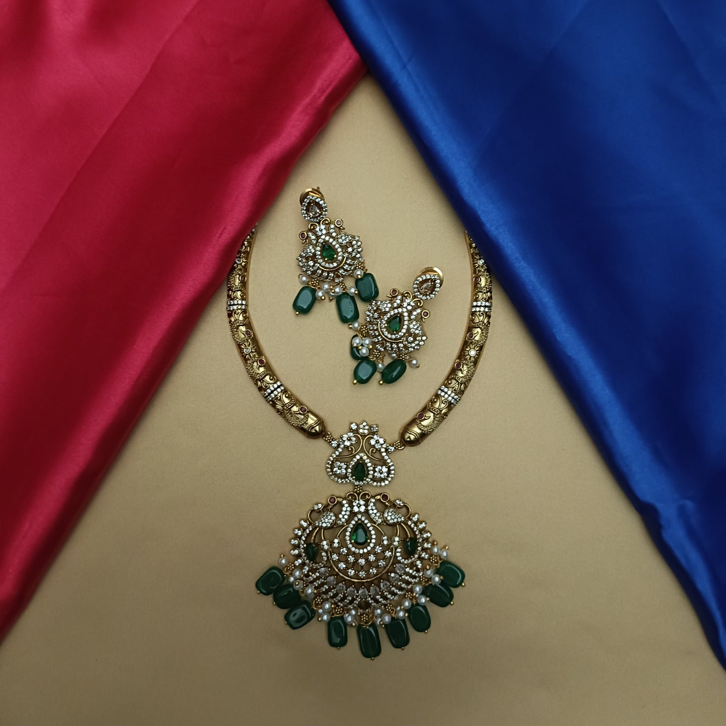 Elegant Victorian Kante Necklace