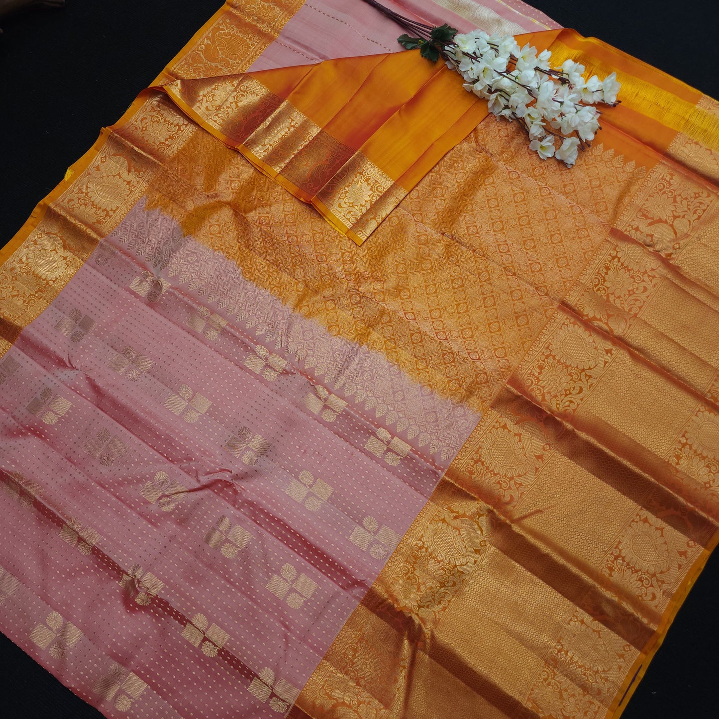 Kanchi Pattu Handloom Butta Light Weight Saree