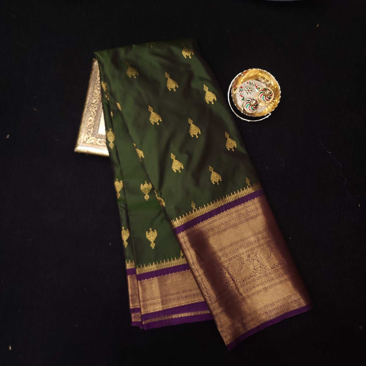 Semi Gadwal Pattu Saree
