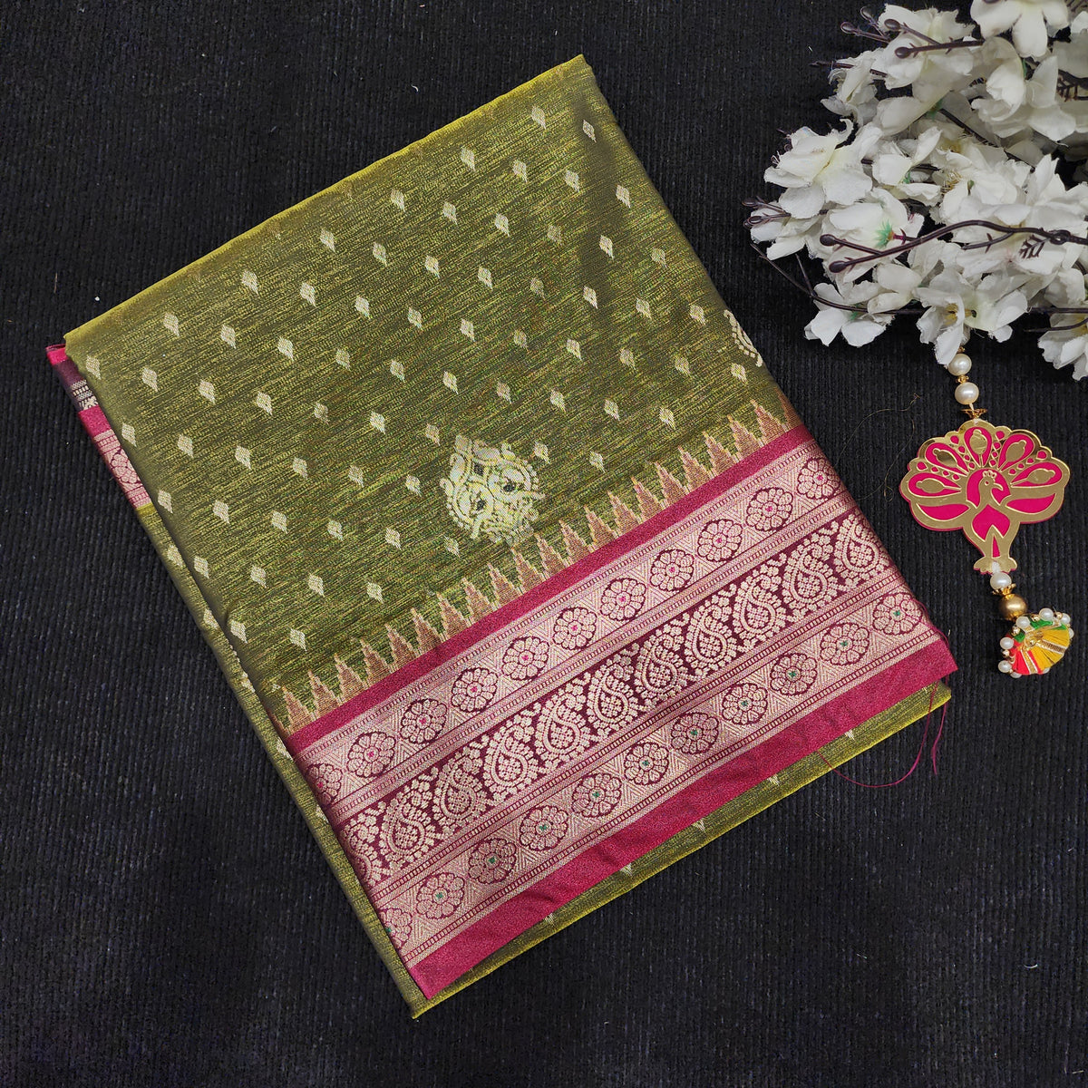 Visiri Kanchi Border Saree
