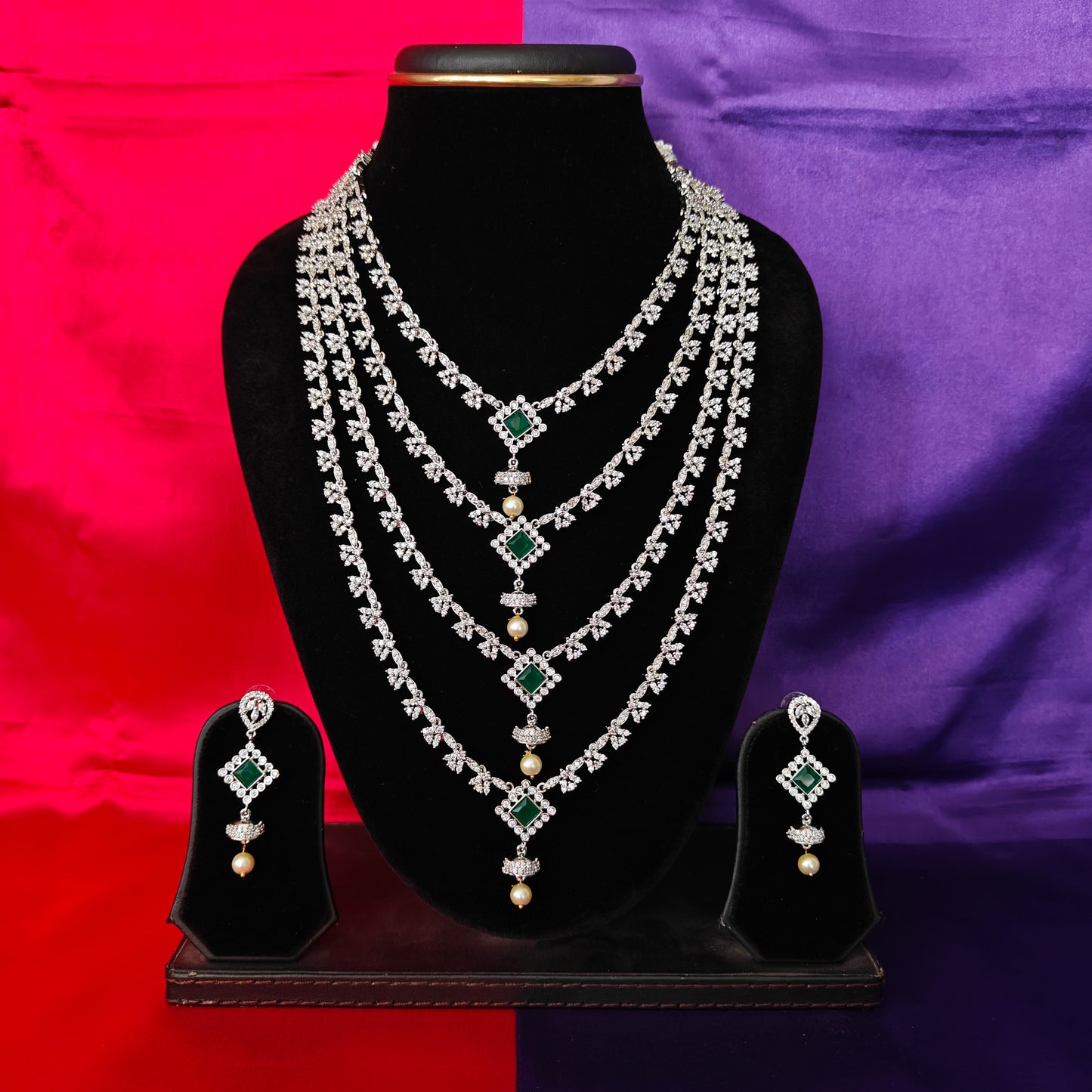 Beautiful Silver Layered Necklace In Green Stone