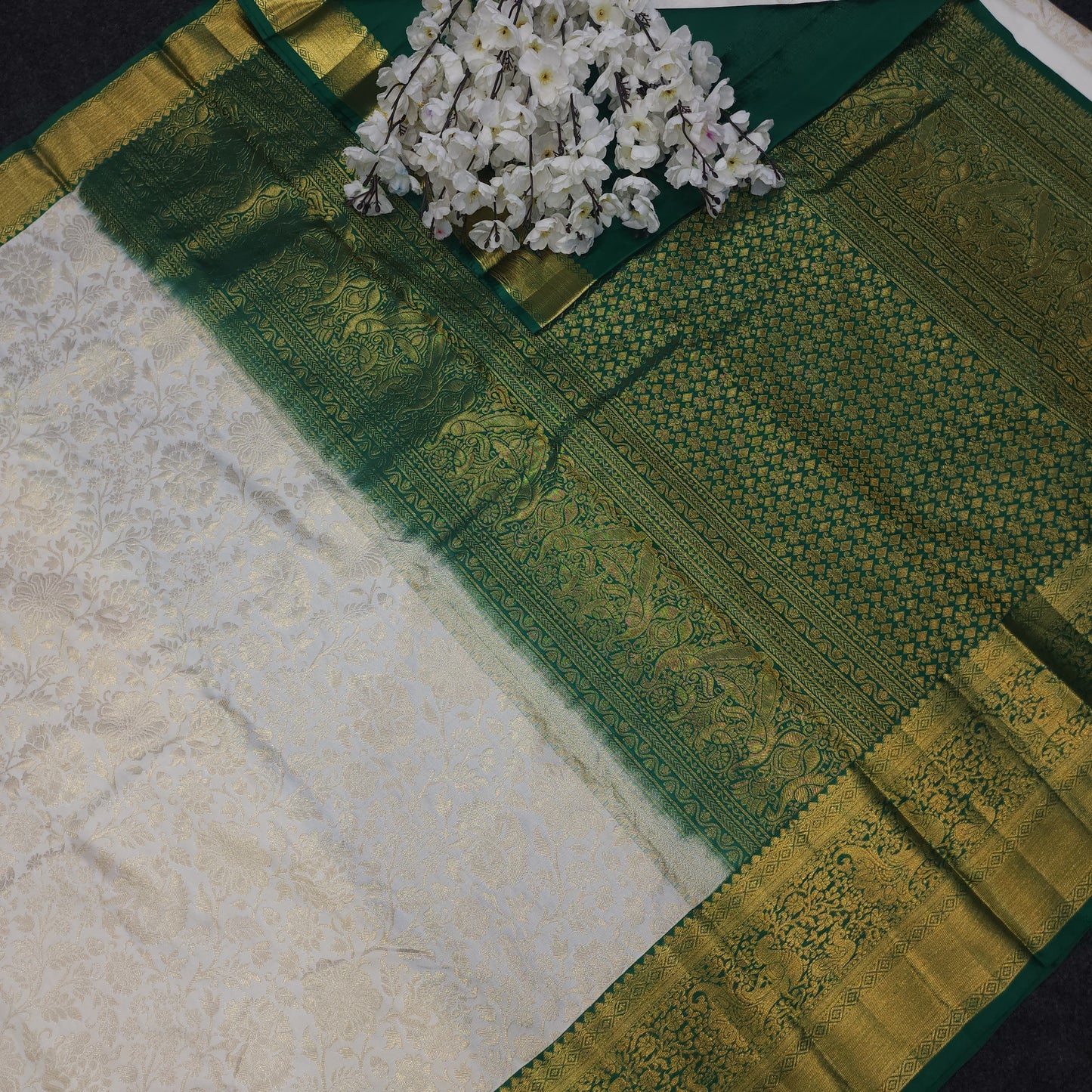 Pure Kanchi Pattu Resham Talambralu Saree
