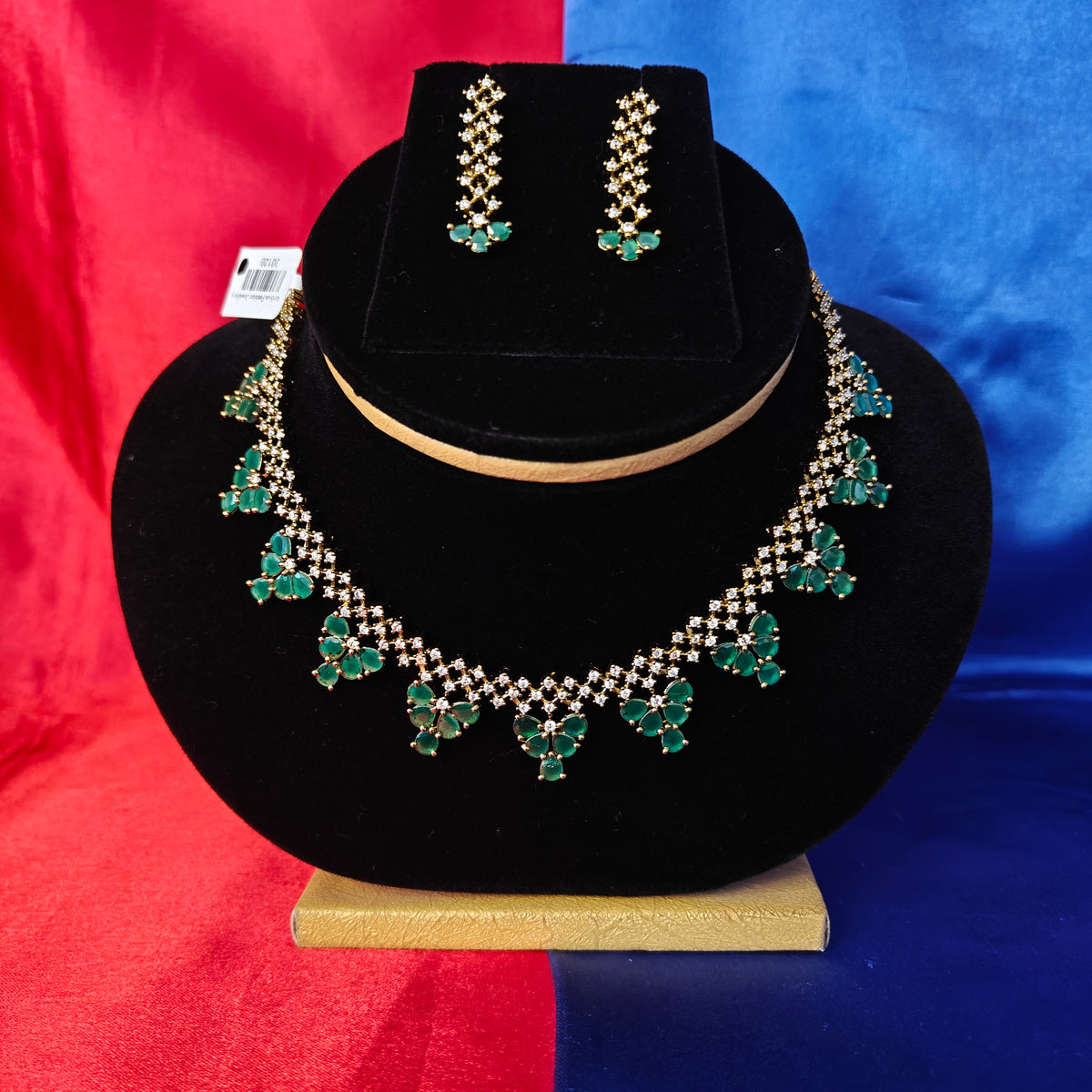 Beautiful Mini Haaram In Green Stone