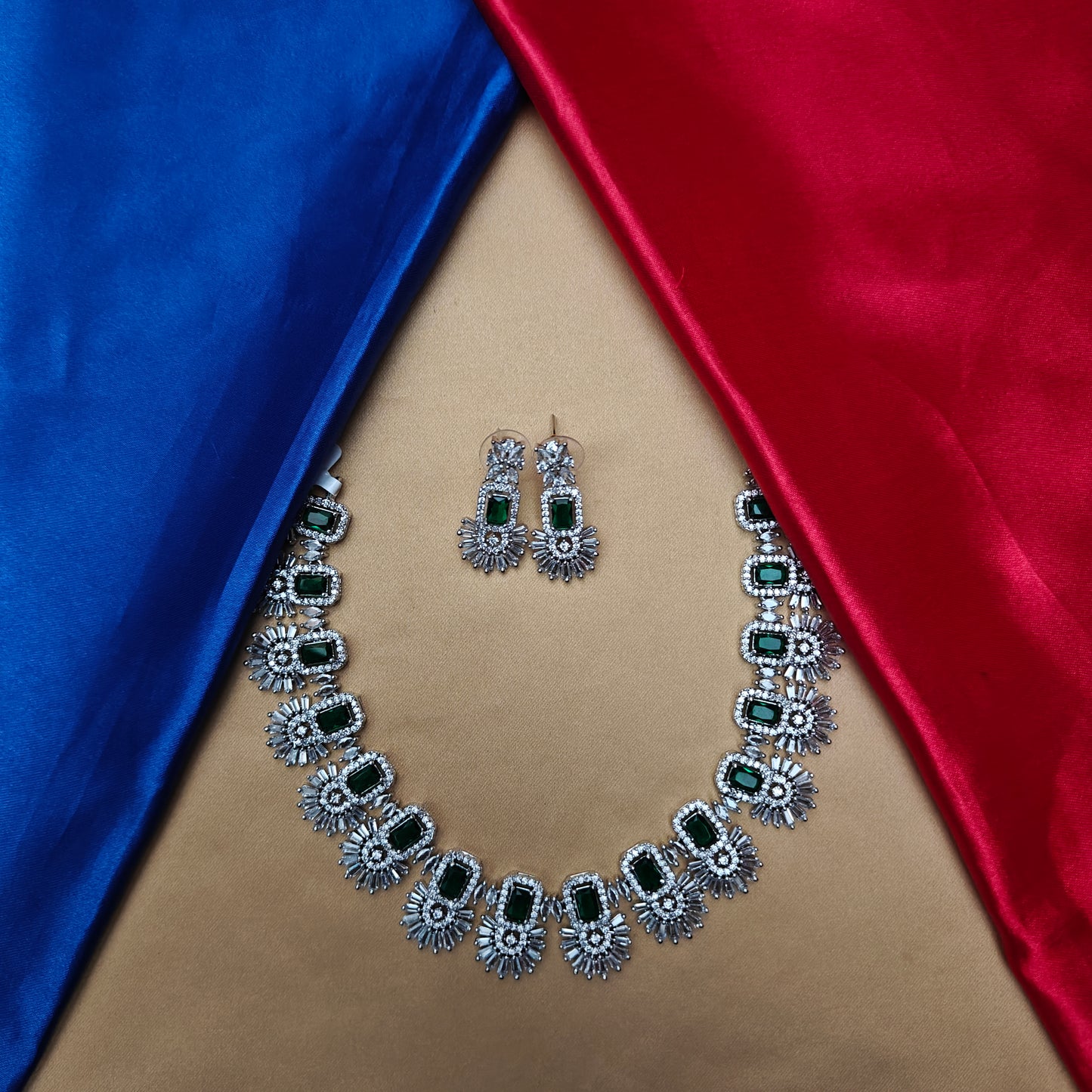 Elegant AD Short Necklace In Green Stone