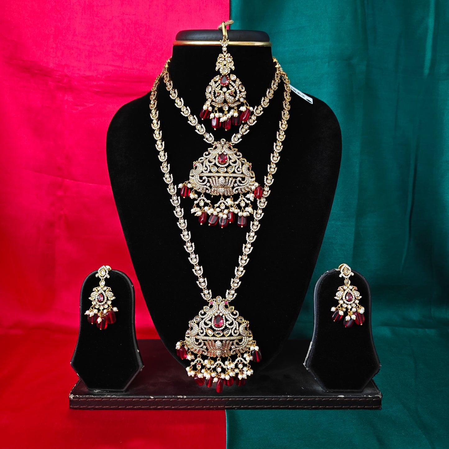 Beautiful Victorian Combo Set In Maroon Beads