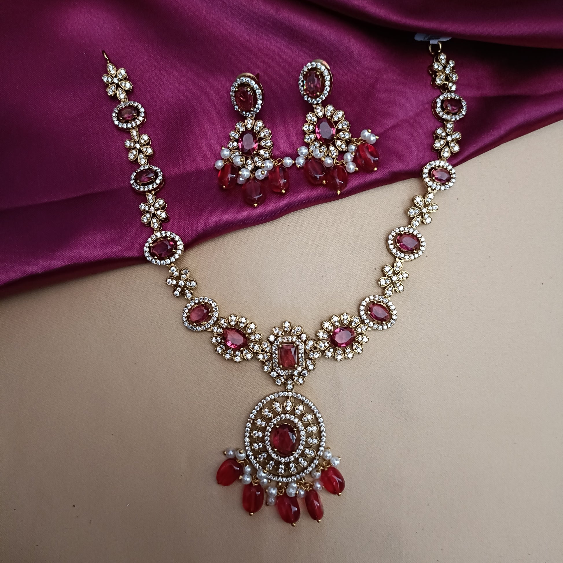 Elegant Victorian Short Necklace - Ambica Wedding Mall