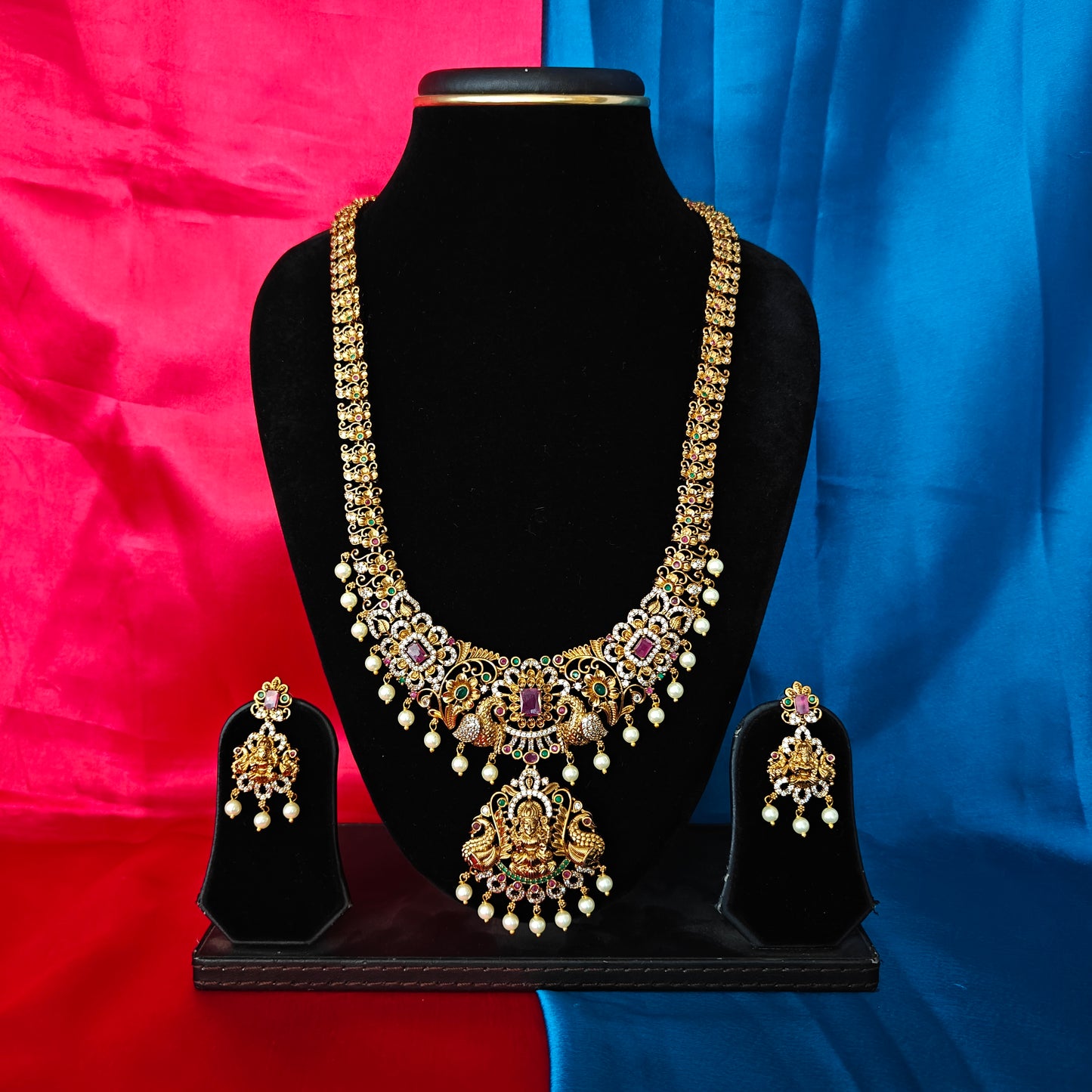 Beautiful Nakshi Combo Set with Laxmi Idol