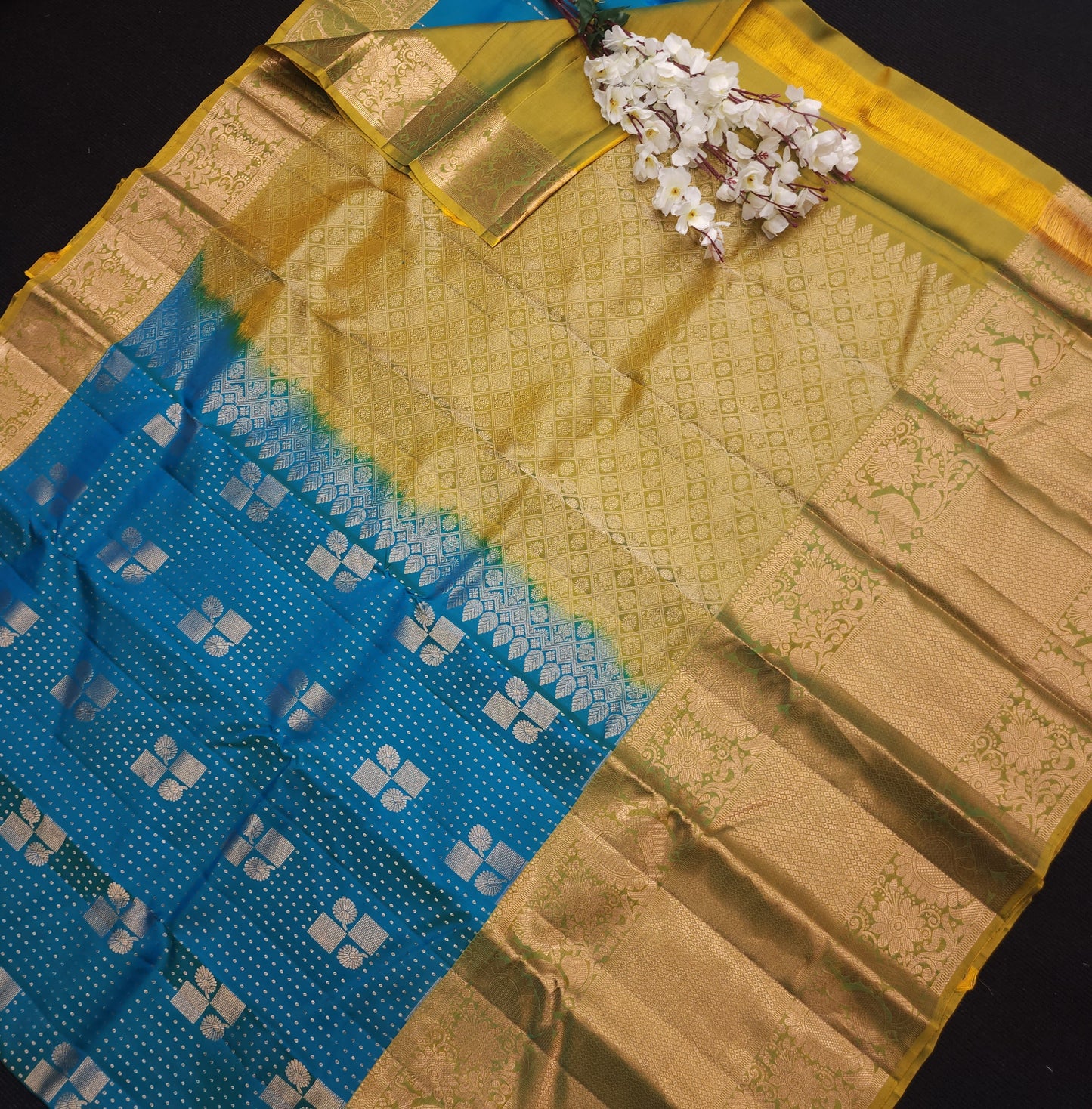 Kanchi Pattu Handloom Butta Light Weight Saree