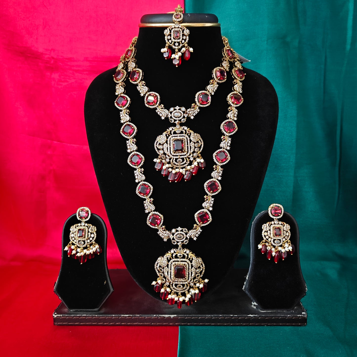 Beautiful Victorian Combo Set In Maroon Beads