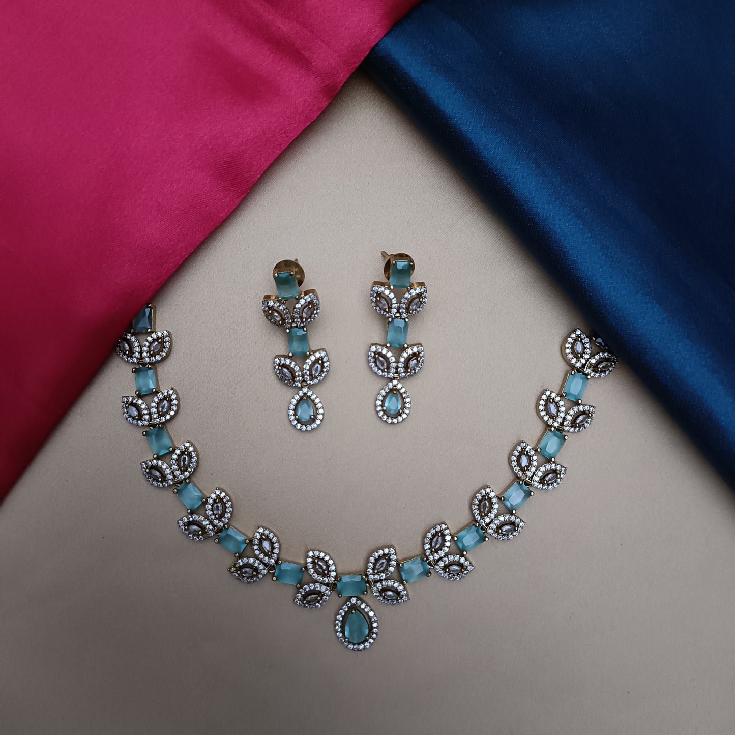 Elegant Victorian Mini Haaram