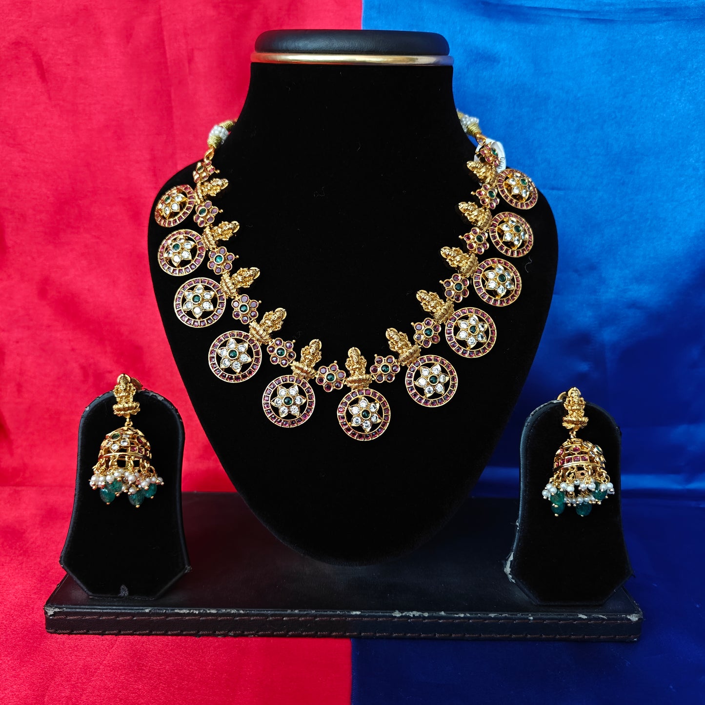 Beautiful Jadau Kundan Bottumala Short Necklace With Laxmi Idol