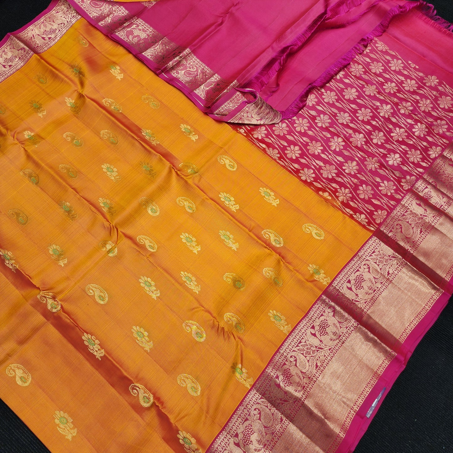 Kanchi Pattu Handloom Butta sarees ✨️