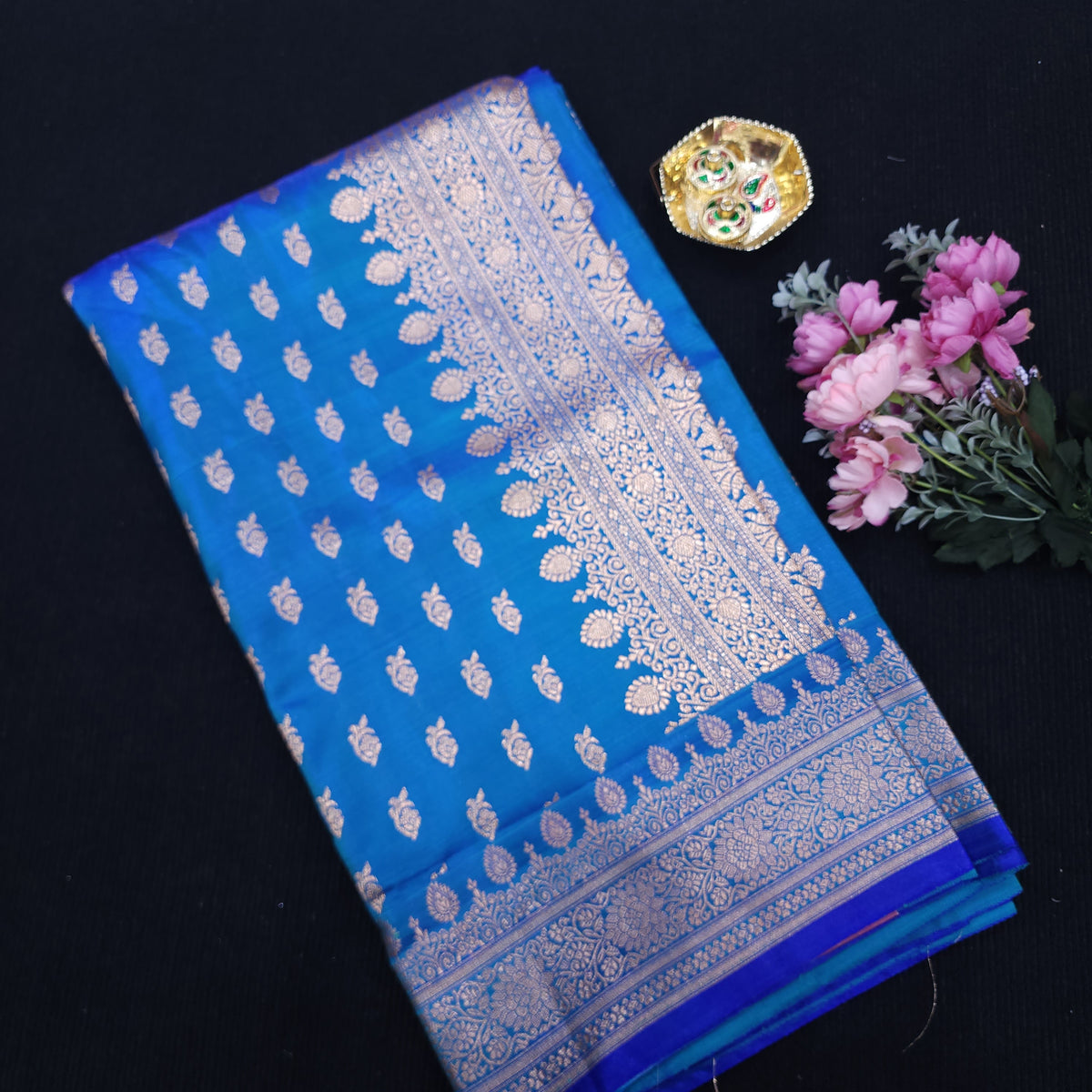 Trending Banaras Vintage saree