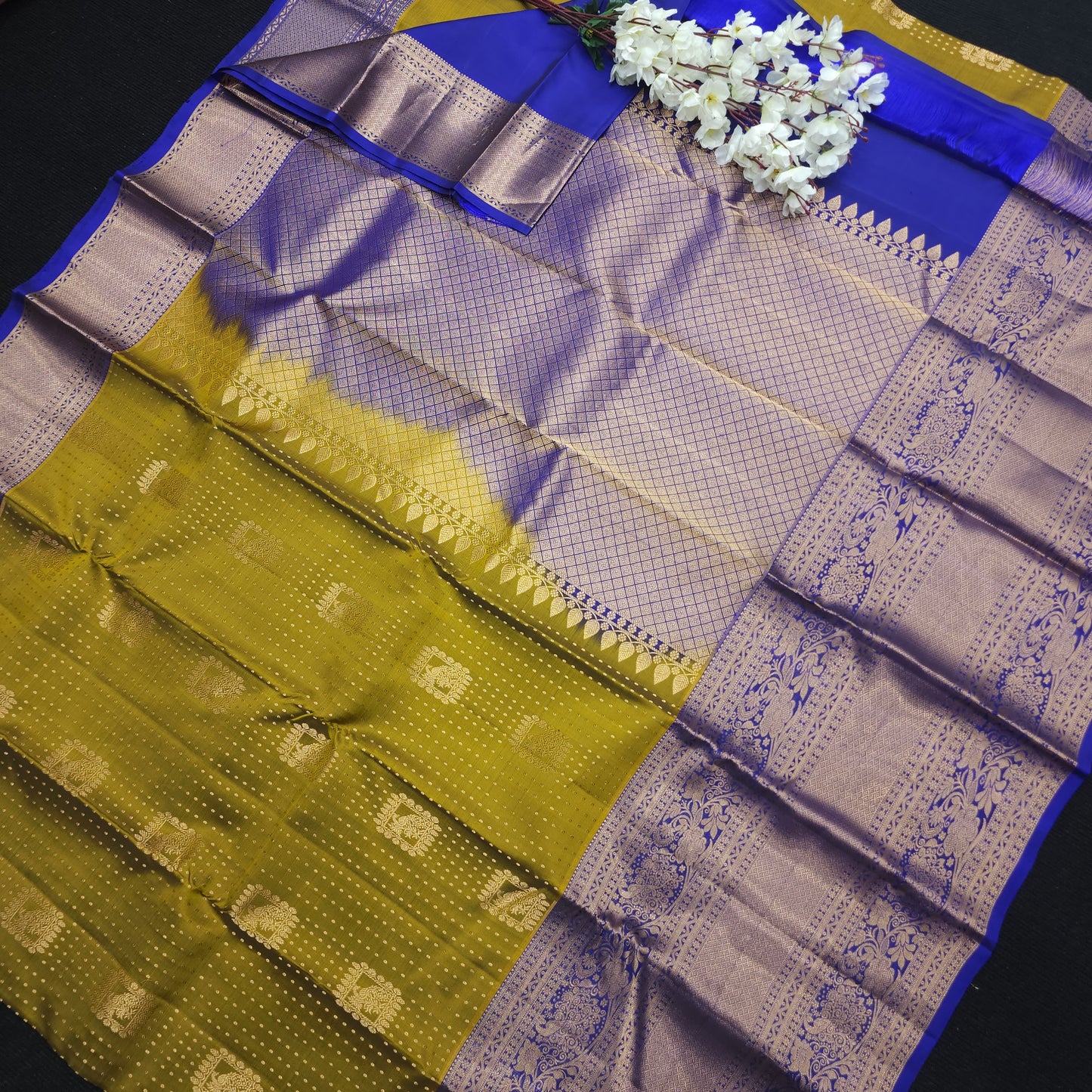 Kanchi Pattu Handloom Butta Light Weight Saree