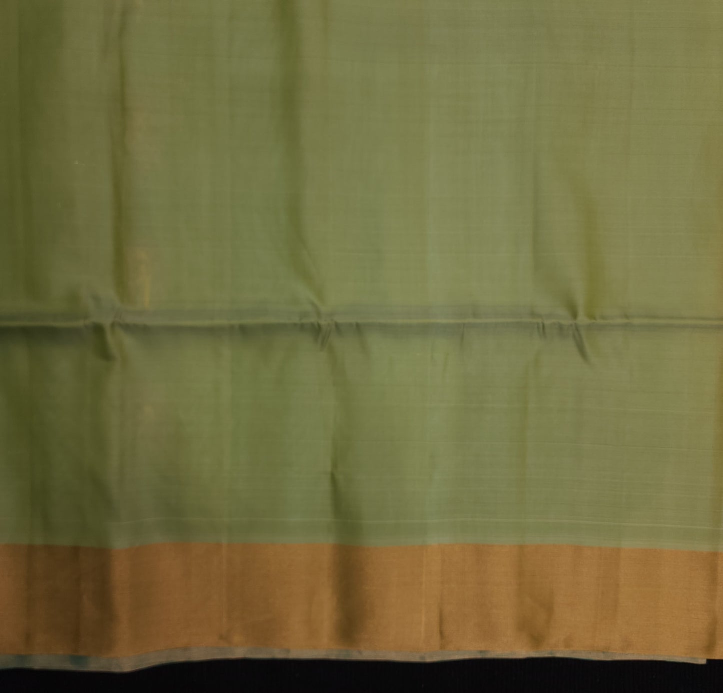 Handloom Kanchi Pattu Butta Light Weight Saree