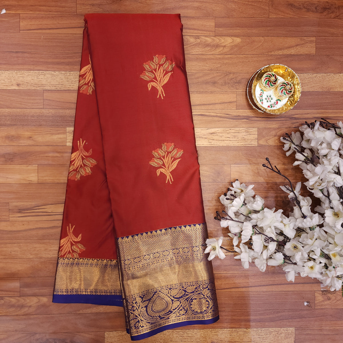 Resham Kanchi Butta Saree