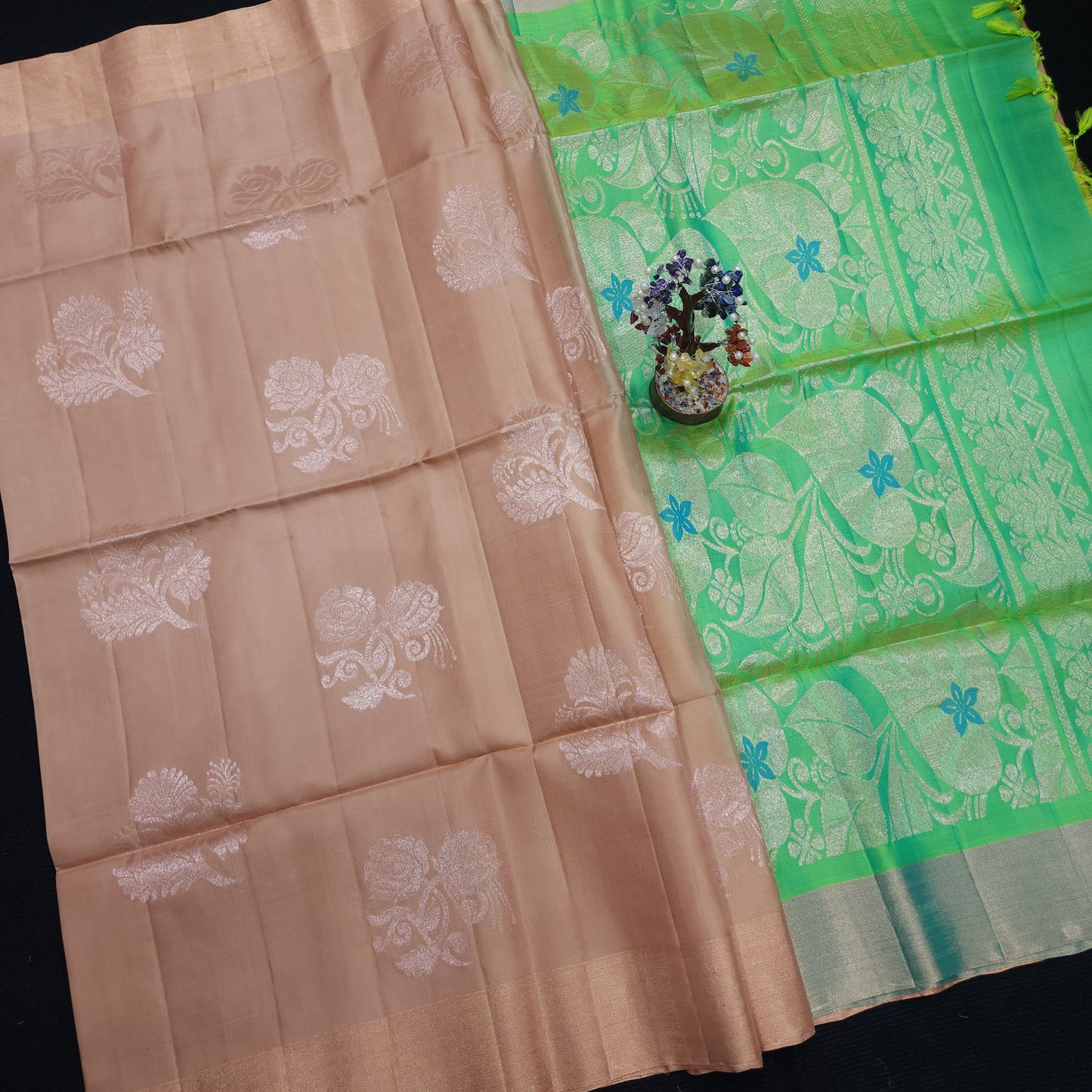 Kanchi Pattu Handloom Butta Saree