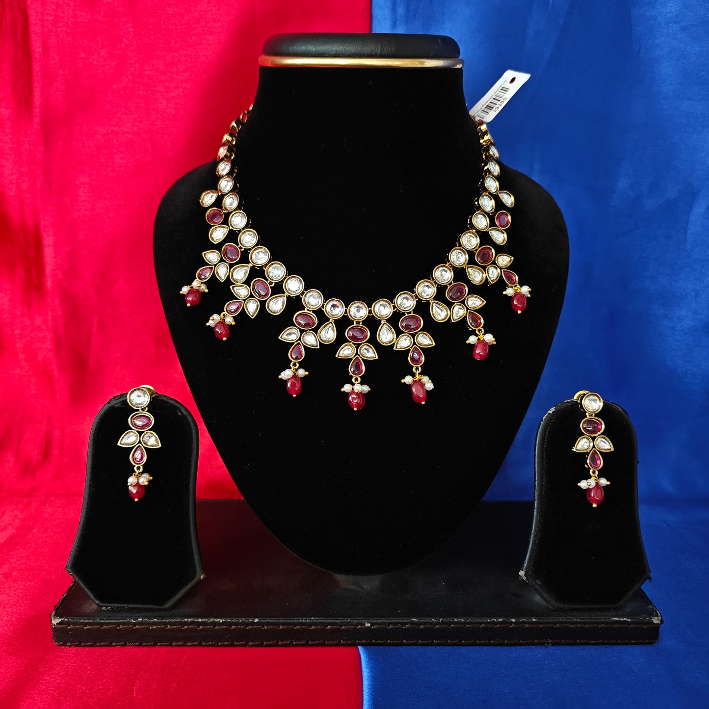 Beautiful Victorian Short Necklace In Ruby Stone