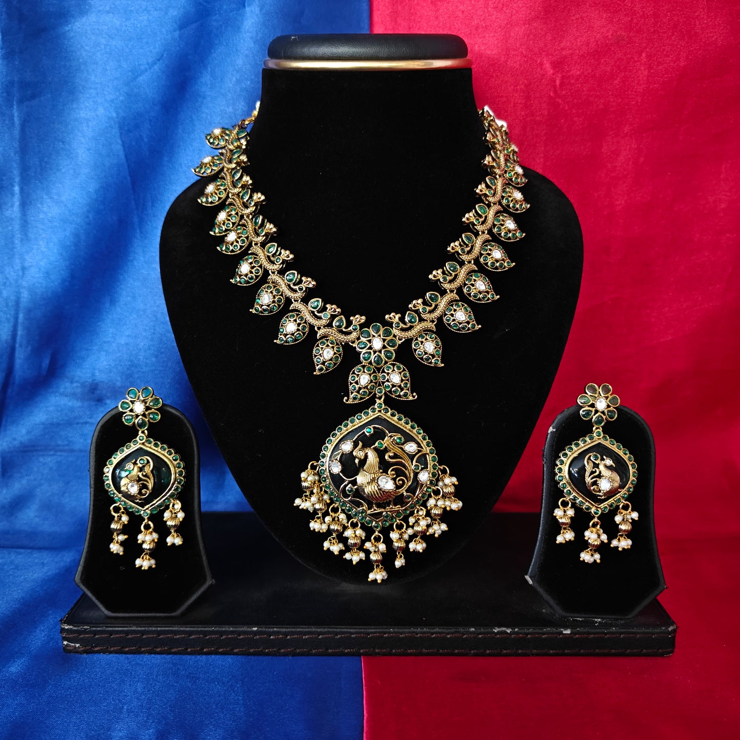 Beautiful Victorian Short Necklace In Green Stone - Ambica Wedding Mall