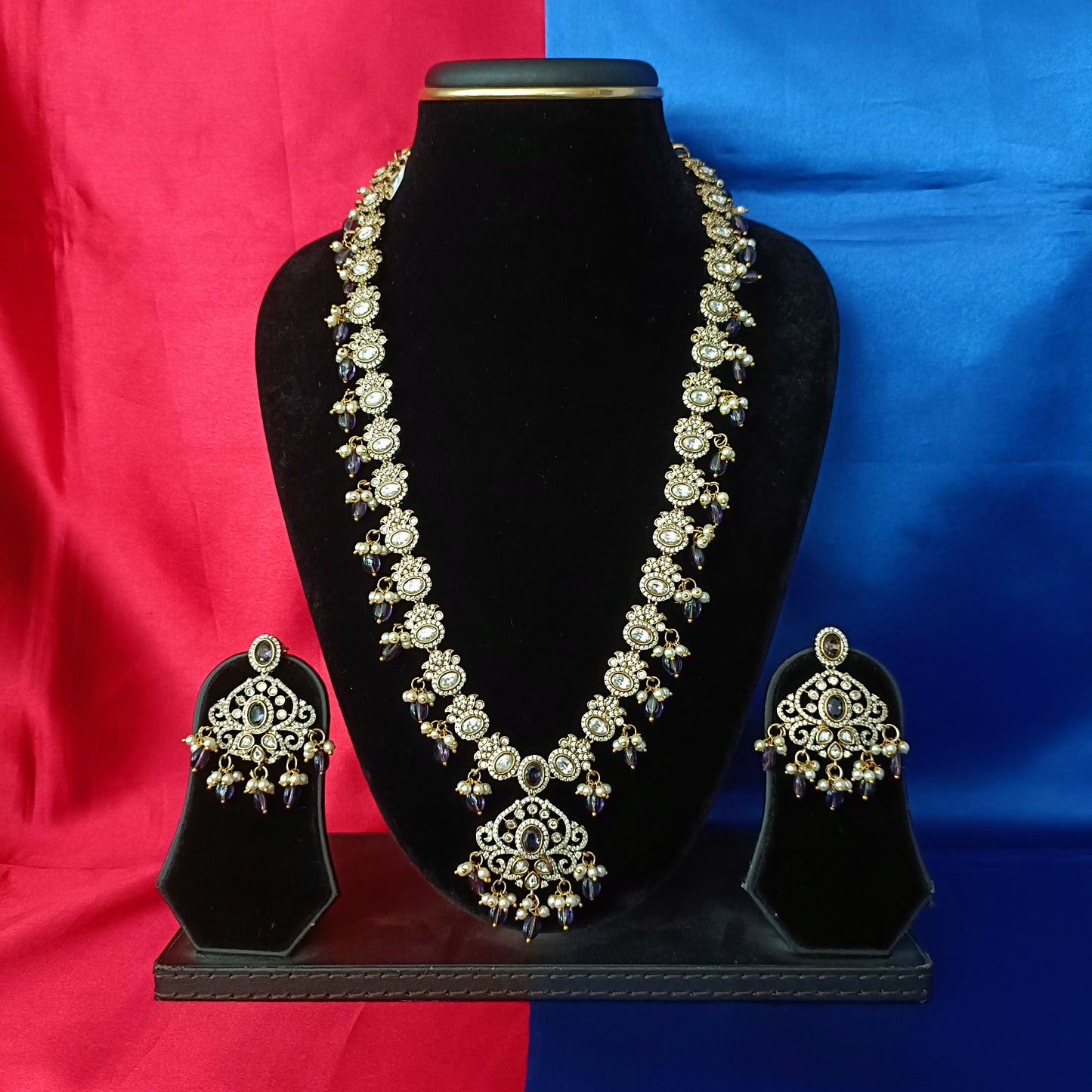 Elegant Victorian Long Necklace In Purple Beads