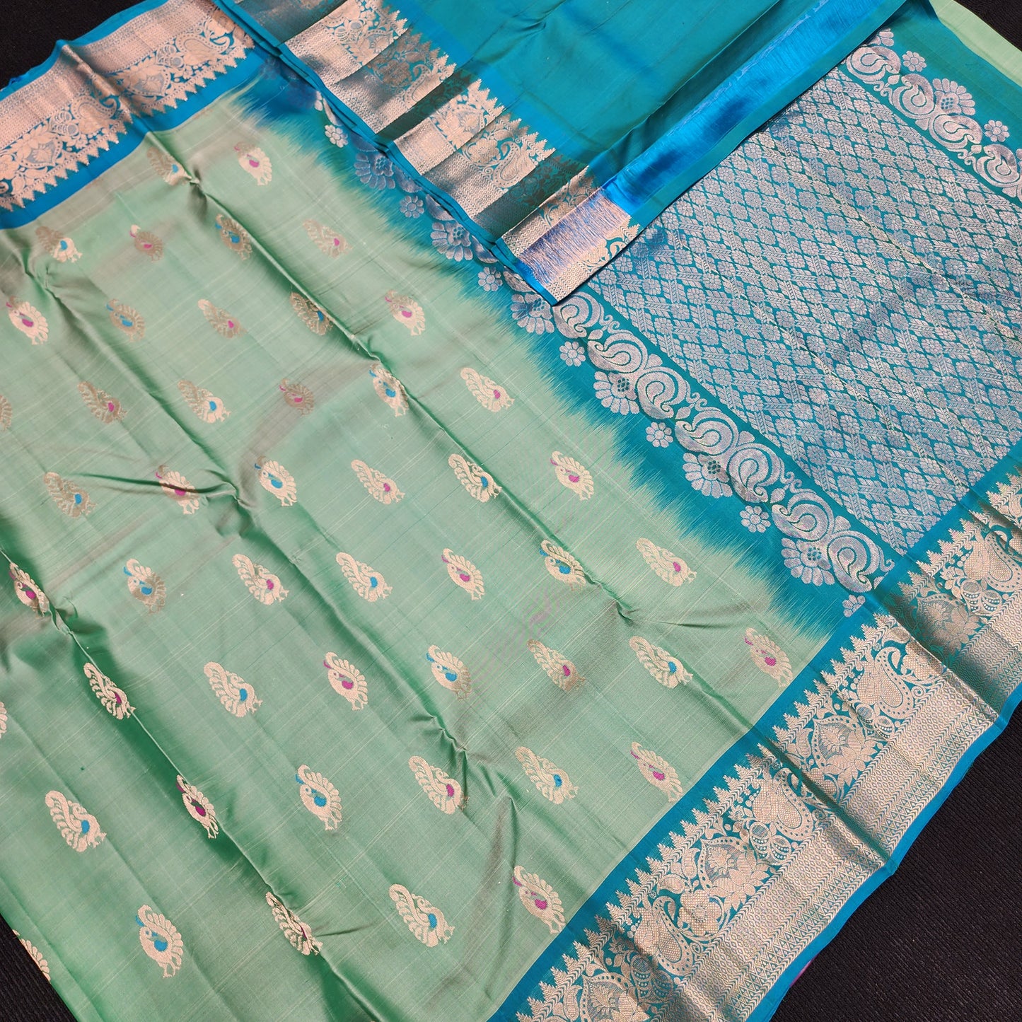 Kanchi Pattu Handloom Butta sarees ✨️