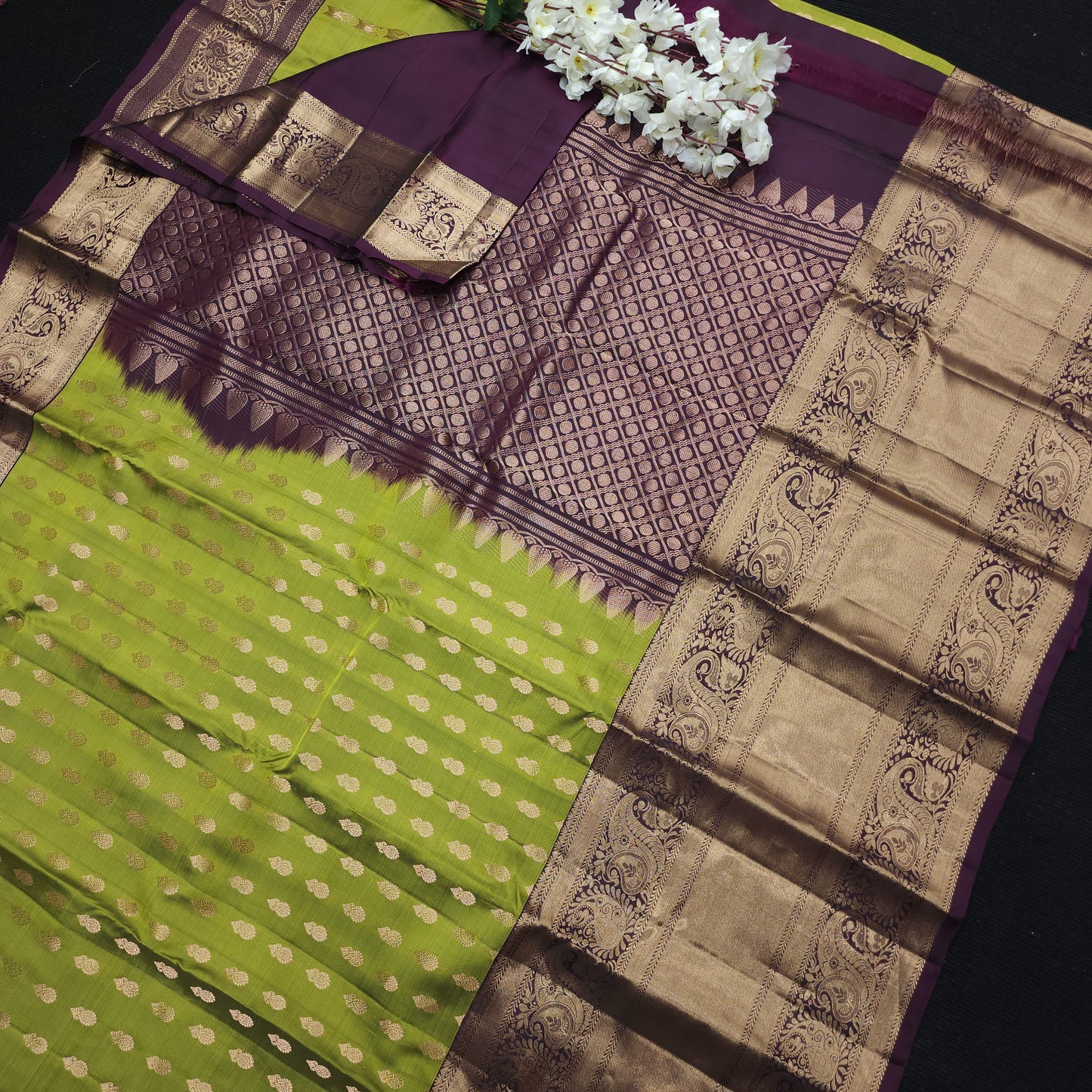 Kanchi Pattu Handloom Butta Light Weight Saree
