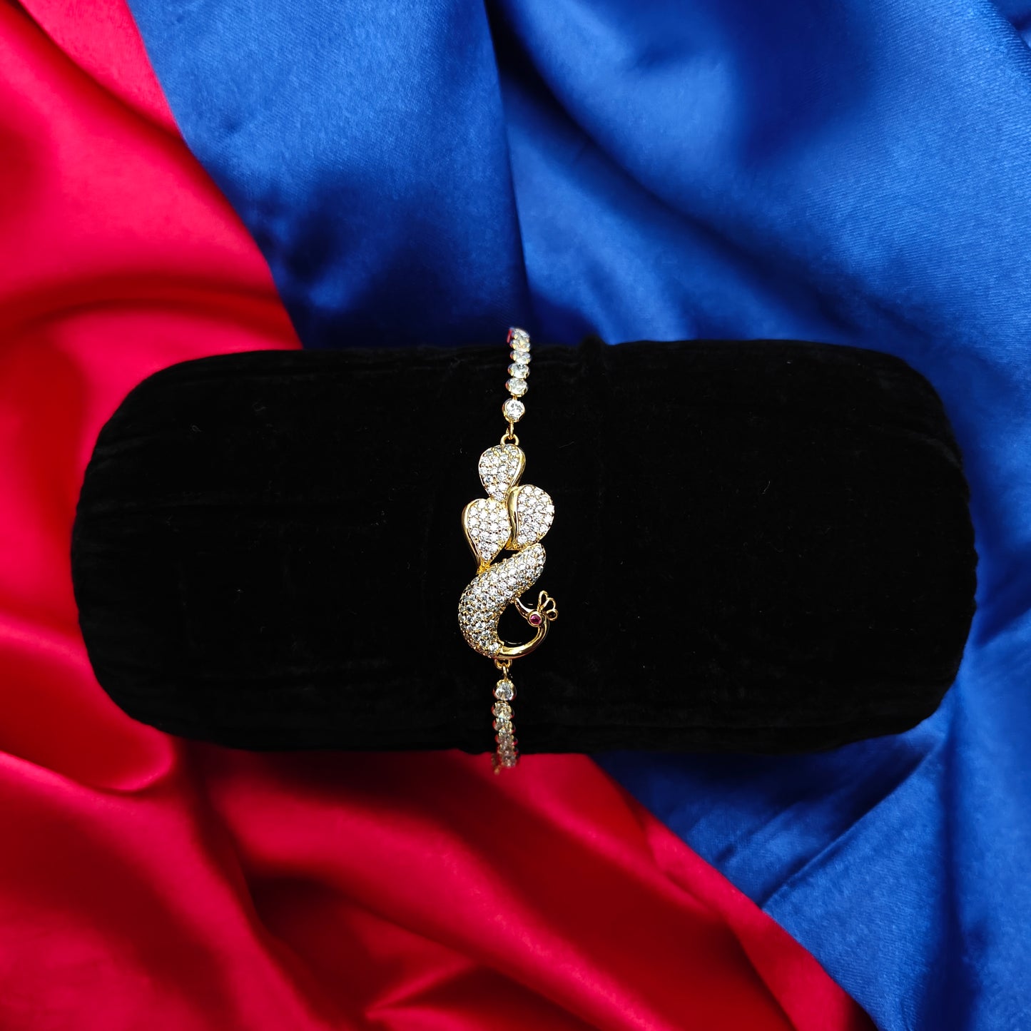 Beautiful Chain Type Gold Bracelet With Peacock Design