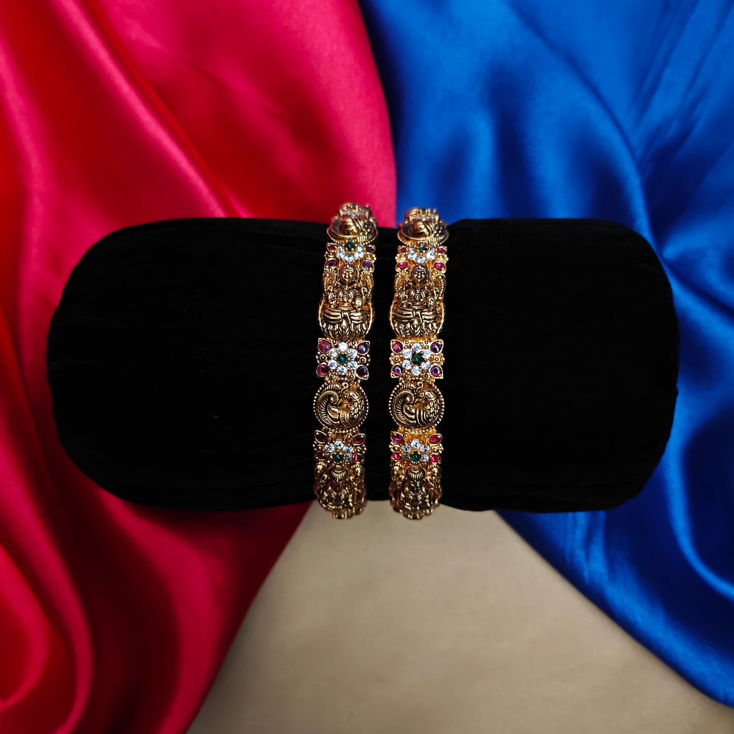 Beautiful Nakshi Bangle With Laxmi Idol