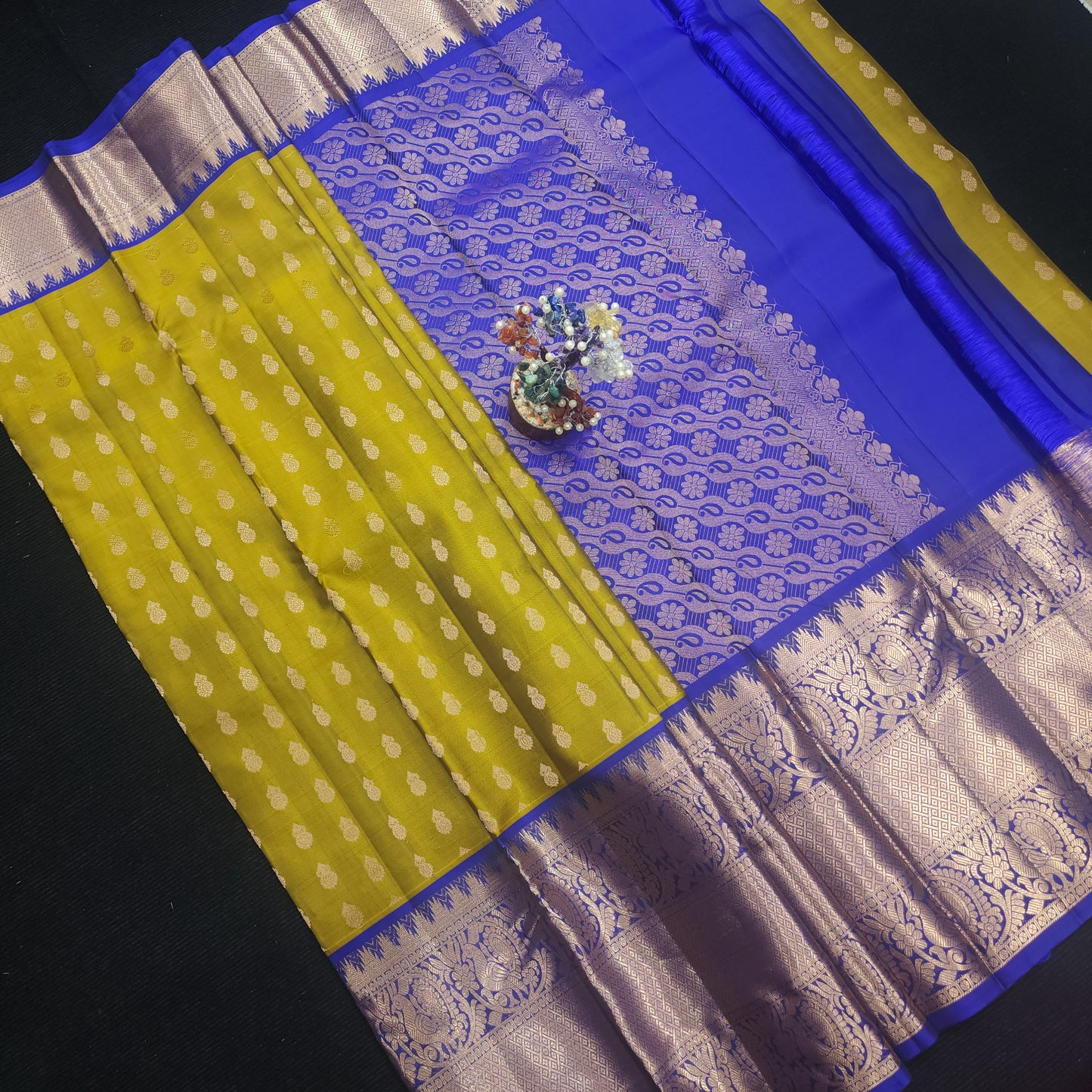 Kanchi Pattu Handloom Butta Saree