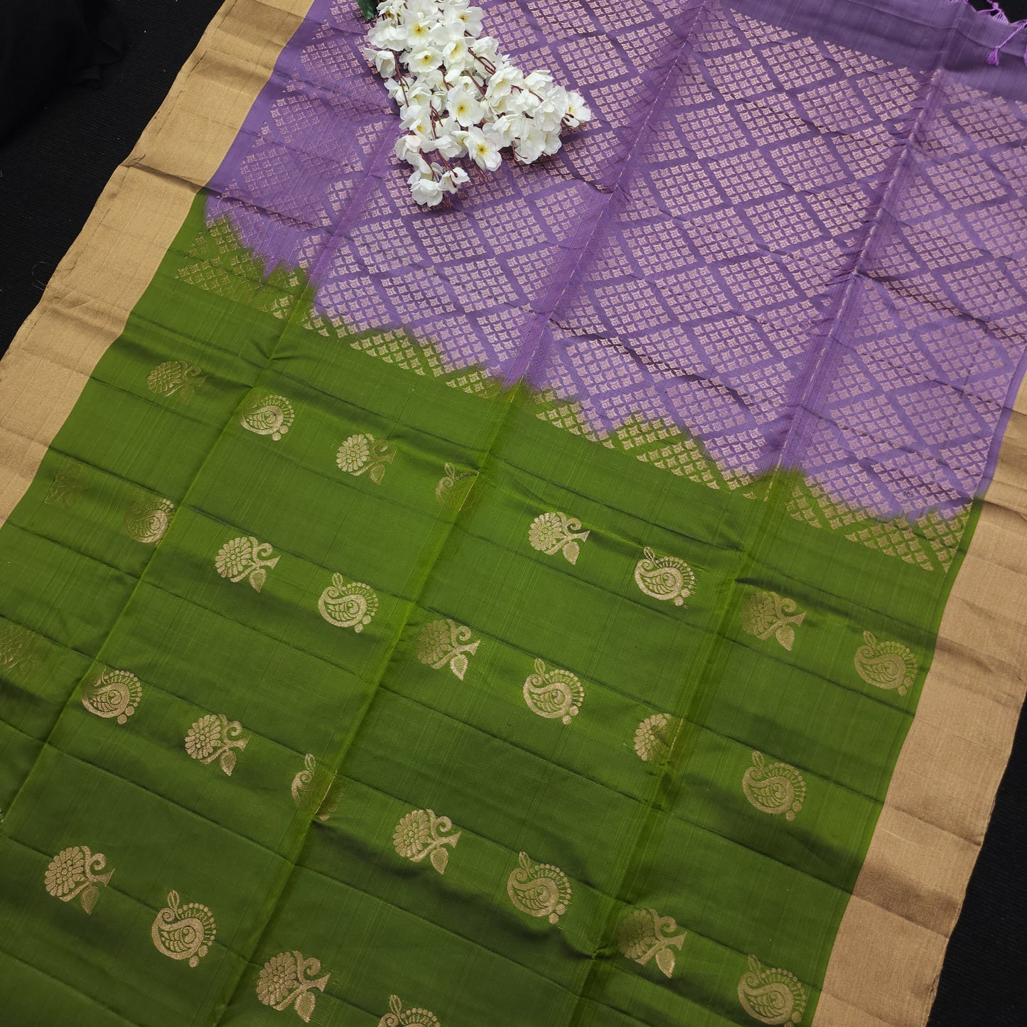 Handloom Kanchi Pattu Butta Light Weight Saree