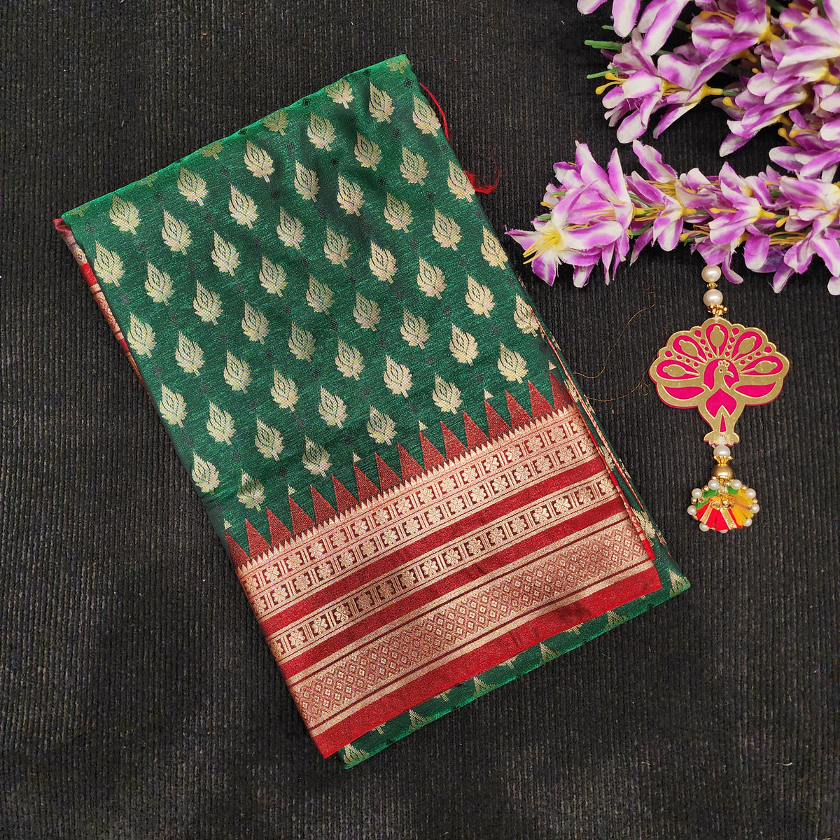 Visiri Kanchi Border Saree