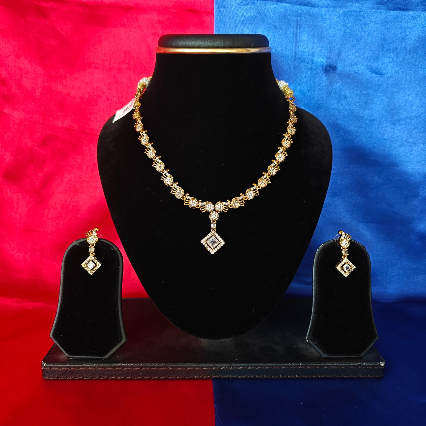 Beautiful Mini Haaram