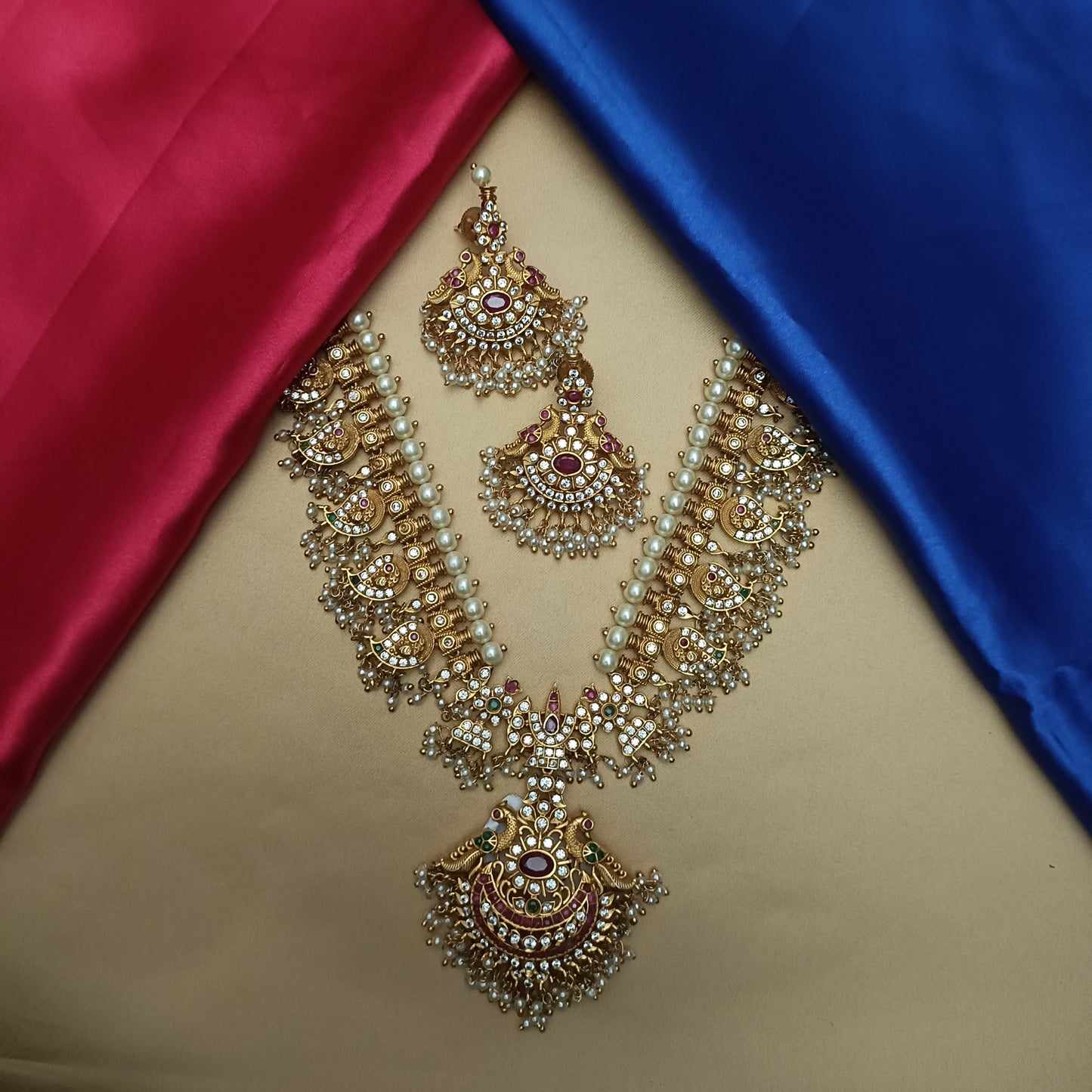 Beautiful Guttapusalu Short Necklace