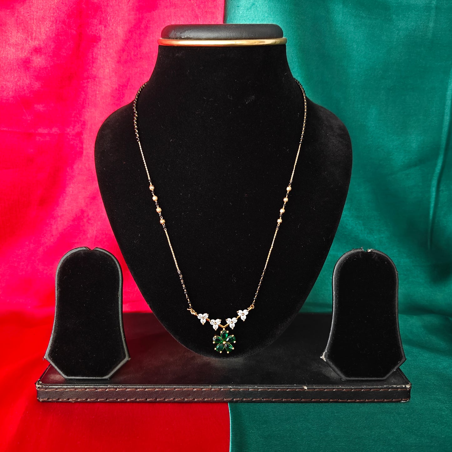 Beautiful Simple Black Beads Short In Green Stone