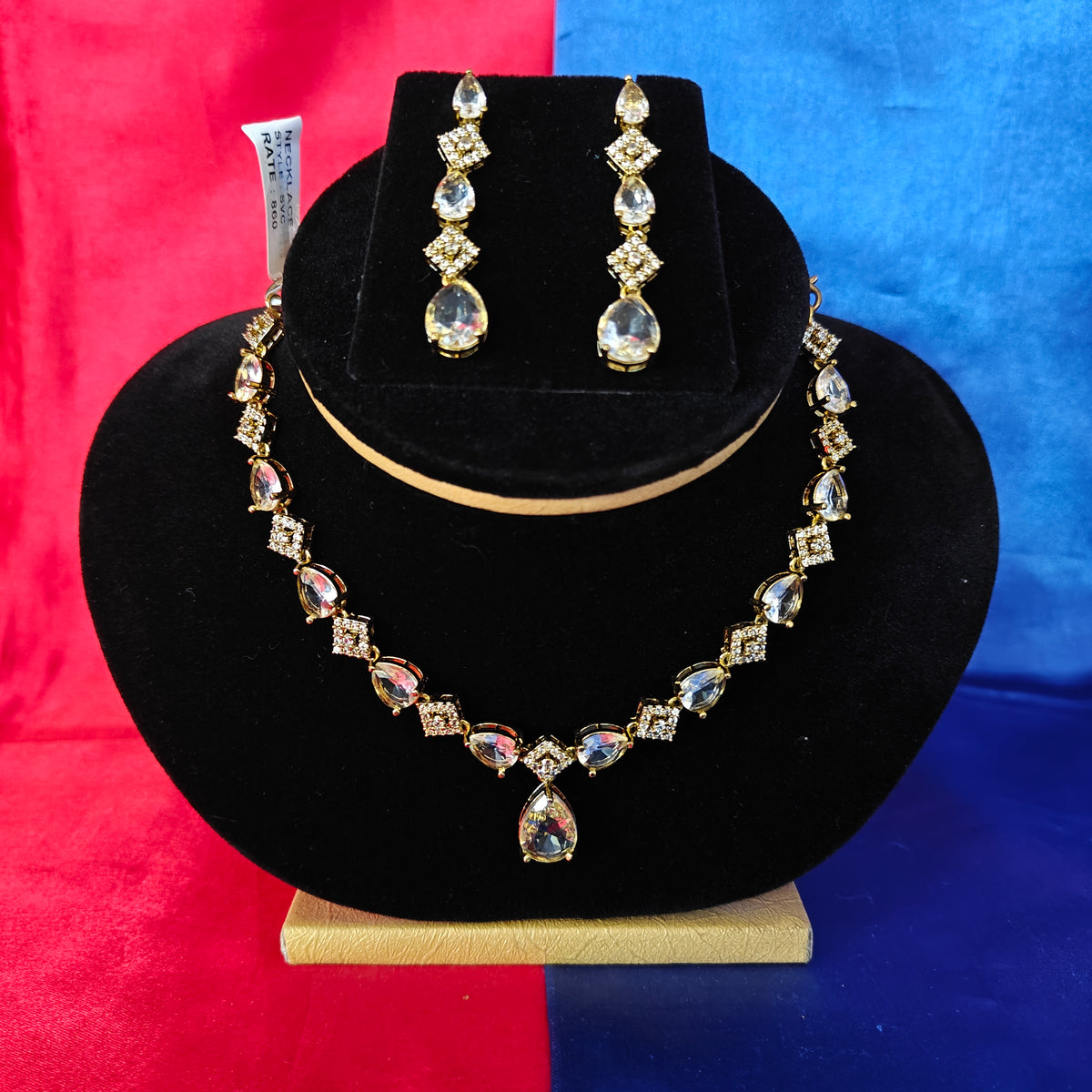 Beautiful Mini Haaram In White Stone