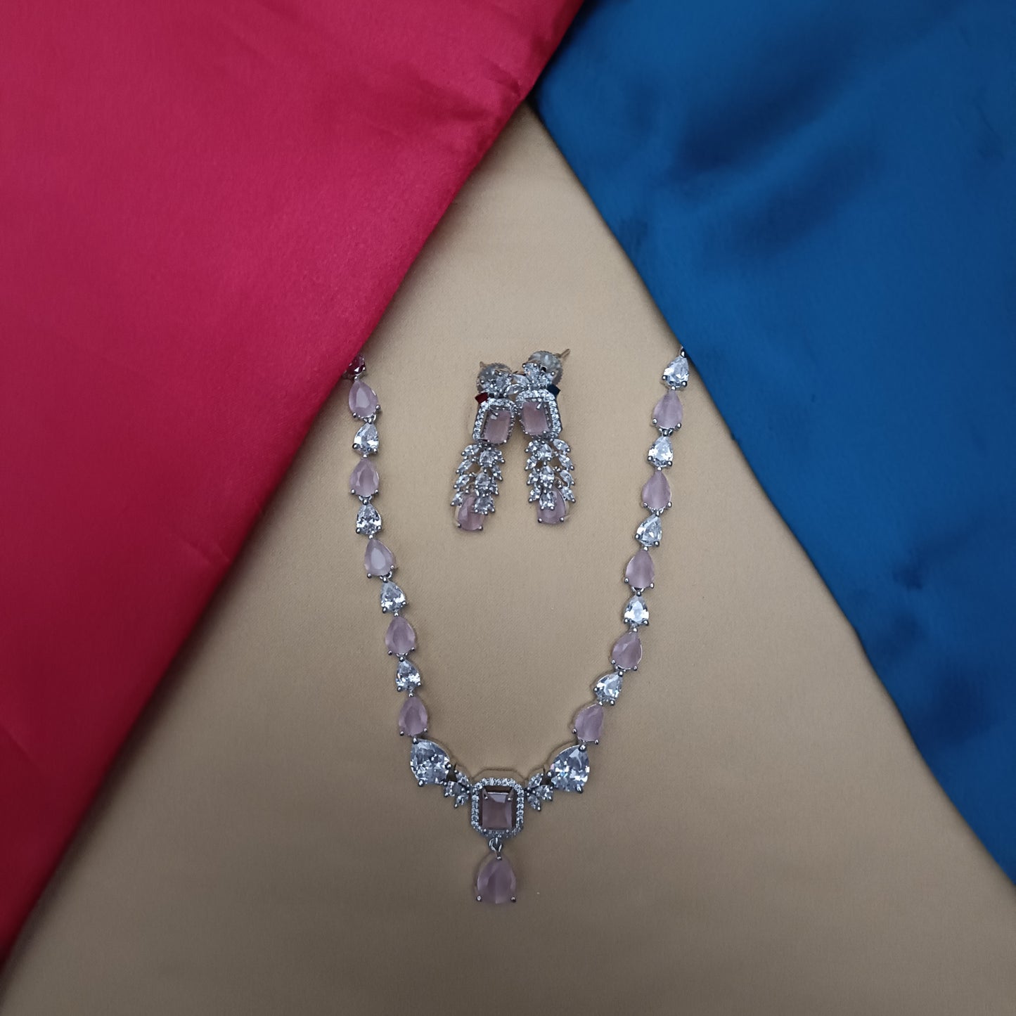 Elegant Silver Short Necklace In Baby Pink Stone
