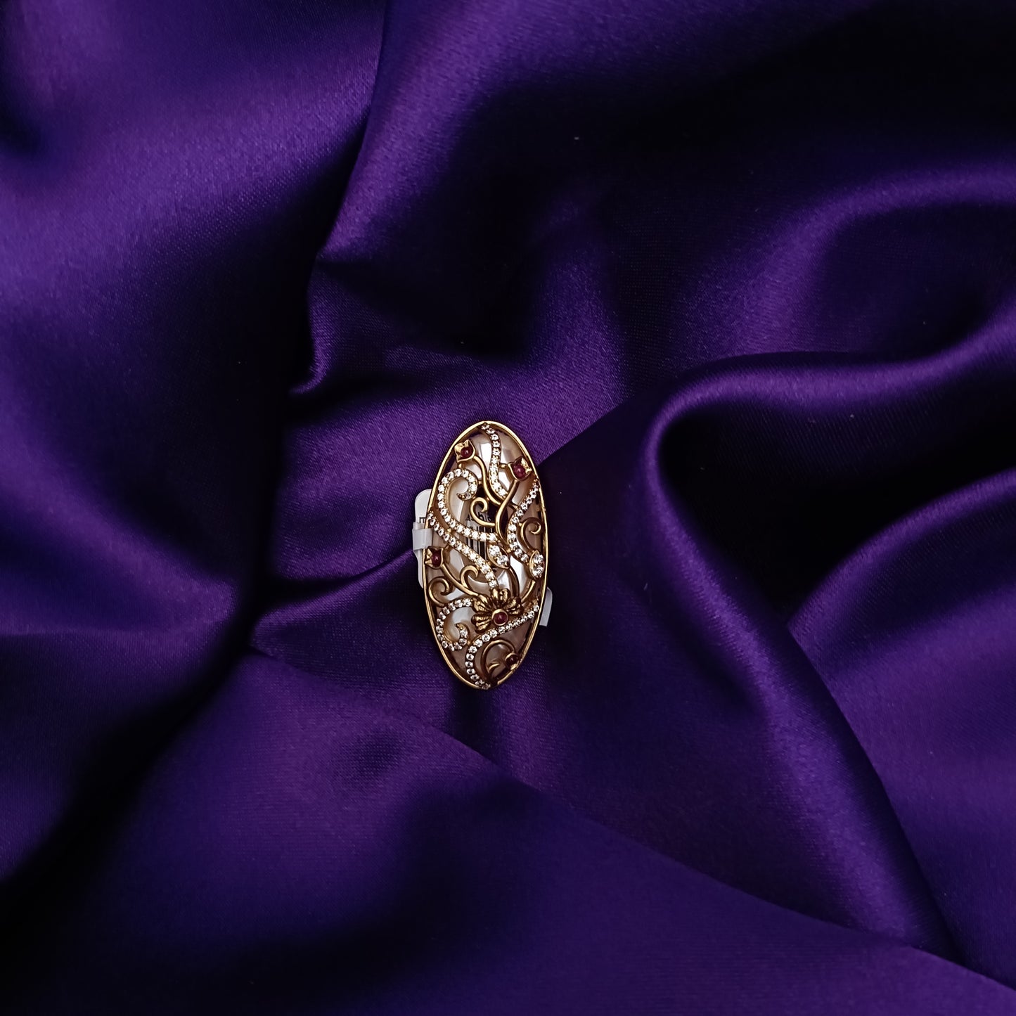 Fancy Saree pin - Ambica Wedding Mall