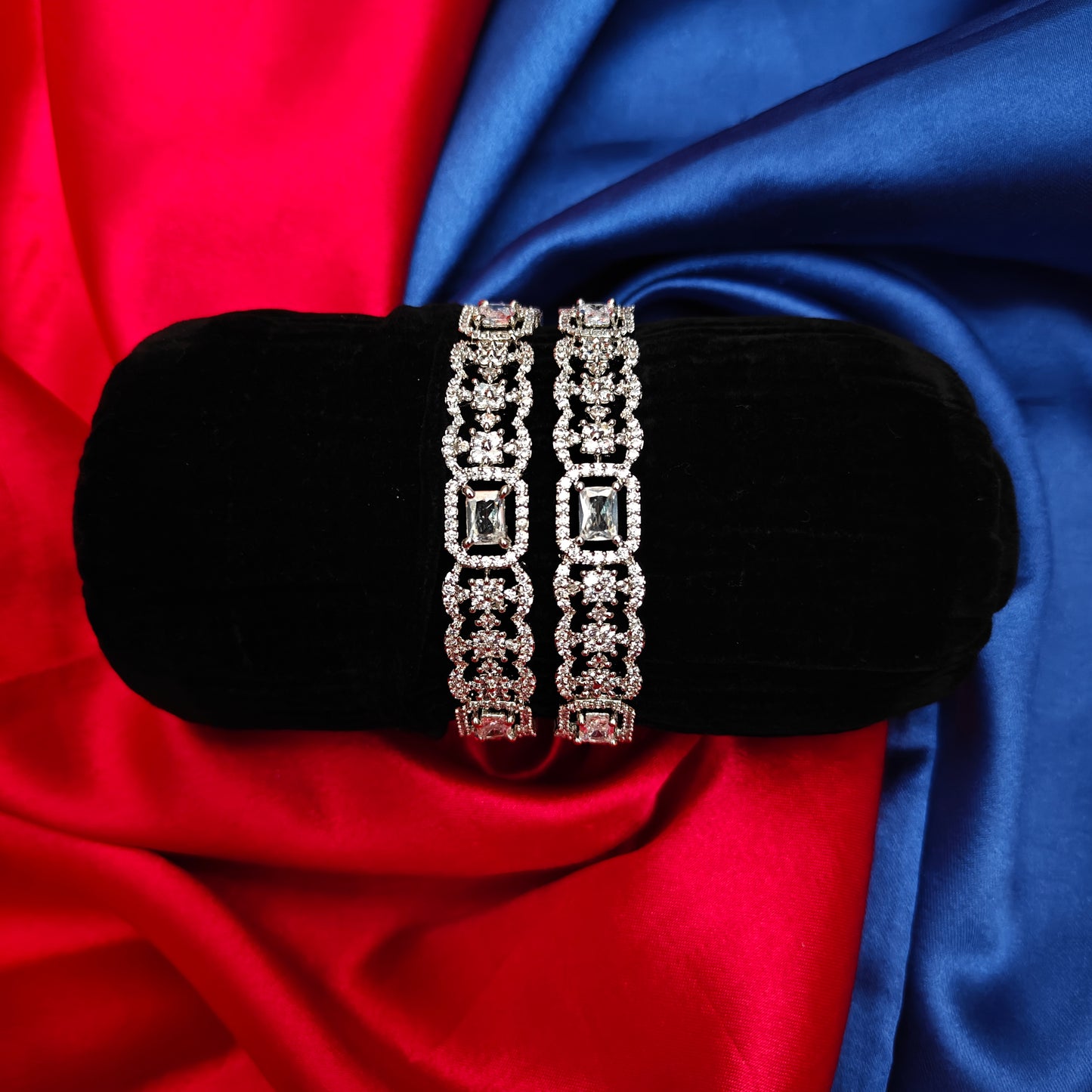 Beautiful Silver Bangle