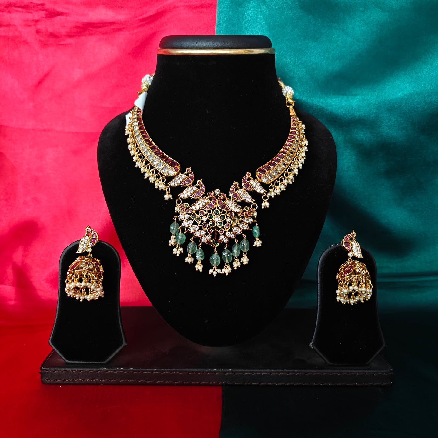 Elegant Kundan Kante Necklace
