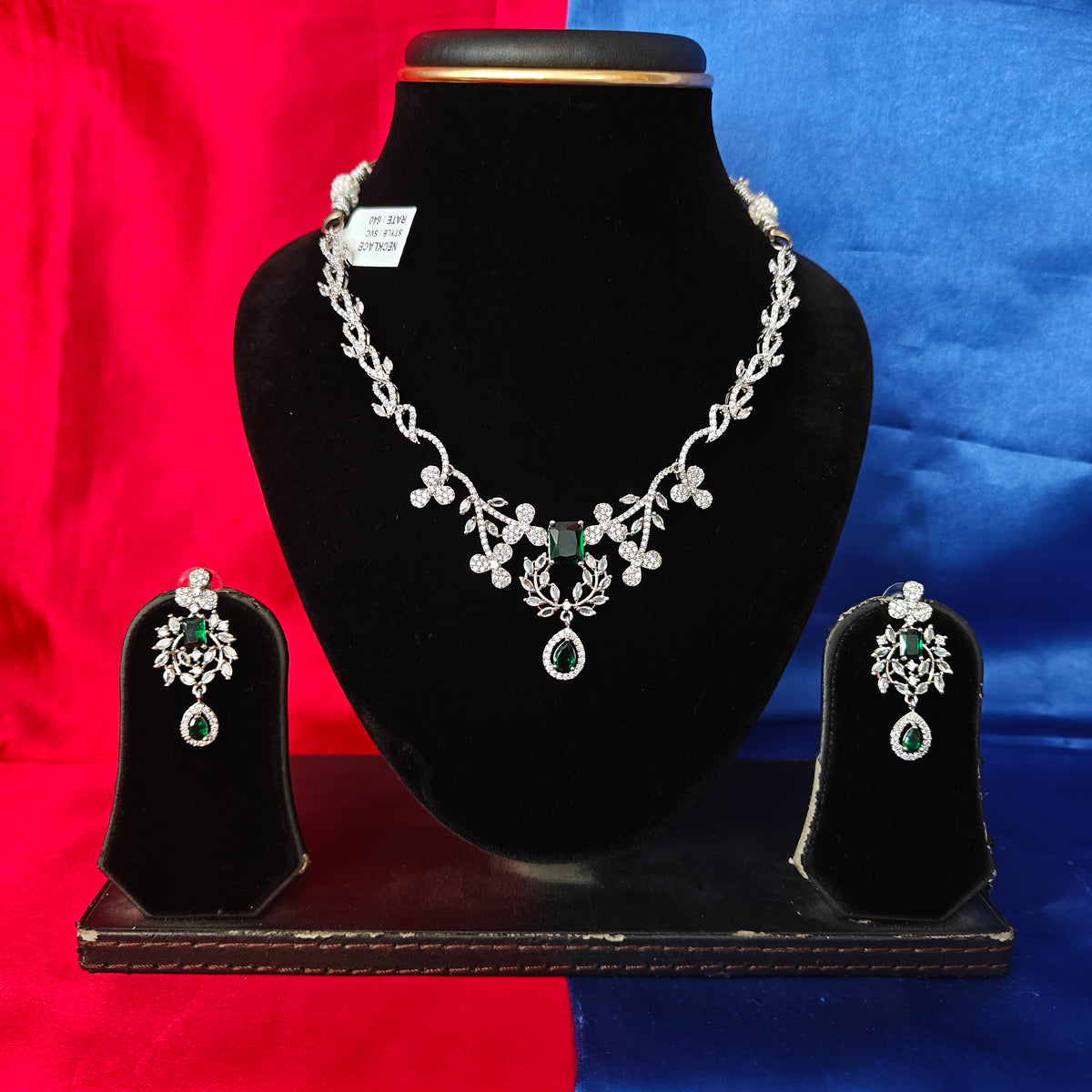 Elegant AD Short Necklace In Green Coloured Stone