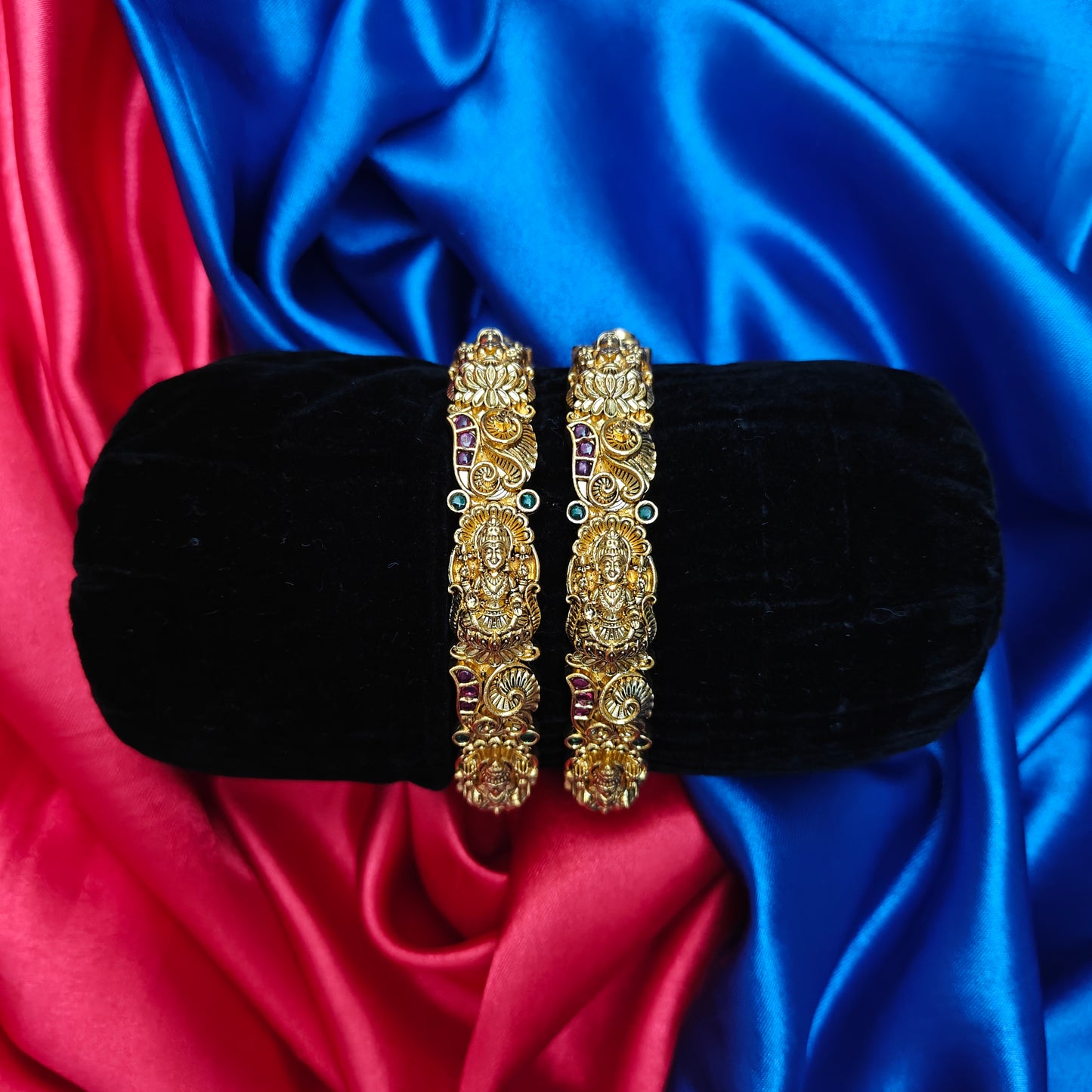 Beautiful Nakshi Bangle In Laxmi Idol - Ambica Wedding Mall