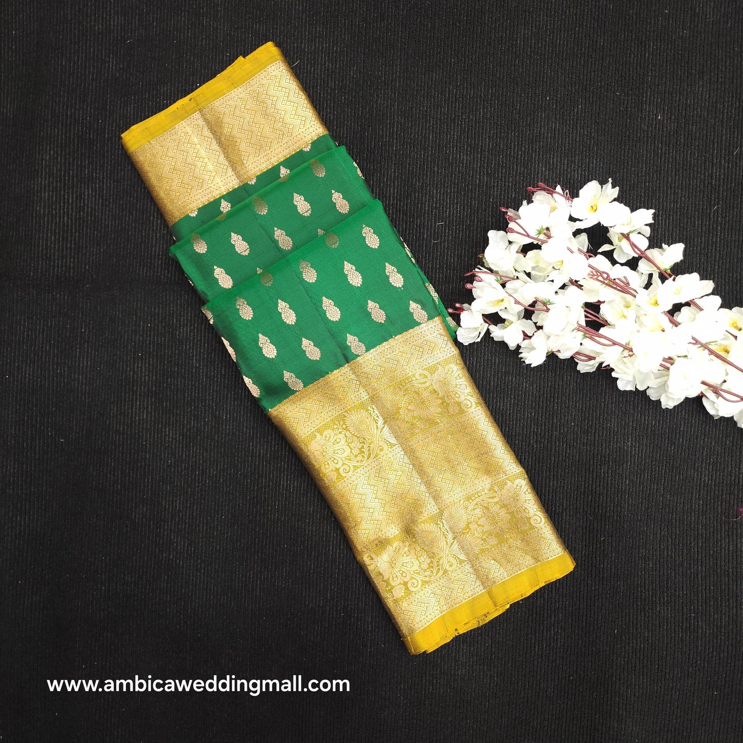 Kanchi Pattu Handloom Butta Light Weight Saree