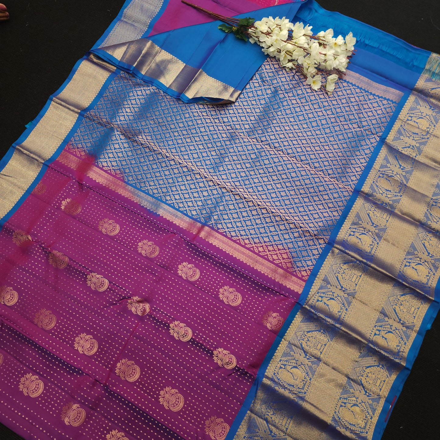 Kanchi Pattu Handloom Butta Light Weight Saree